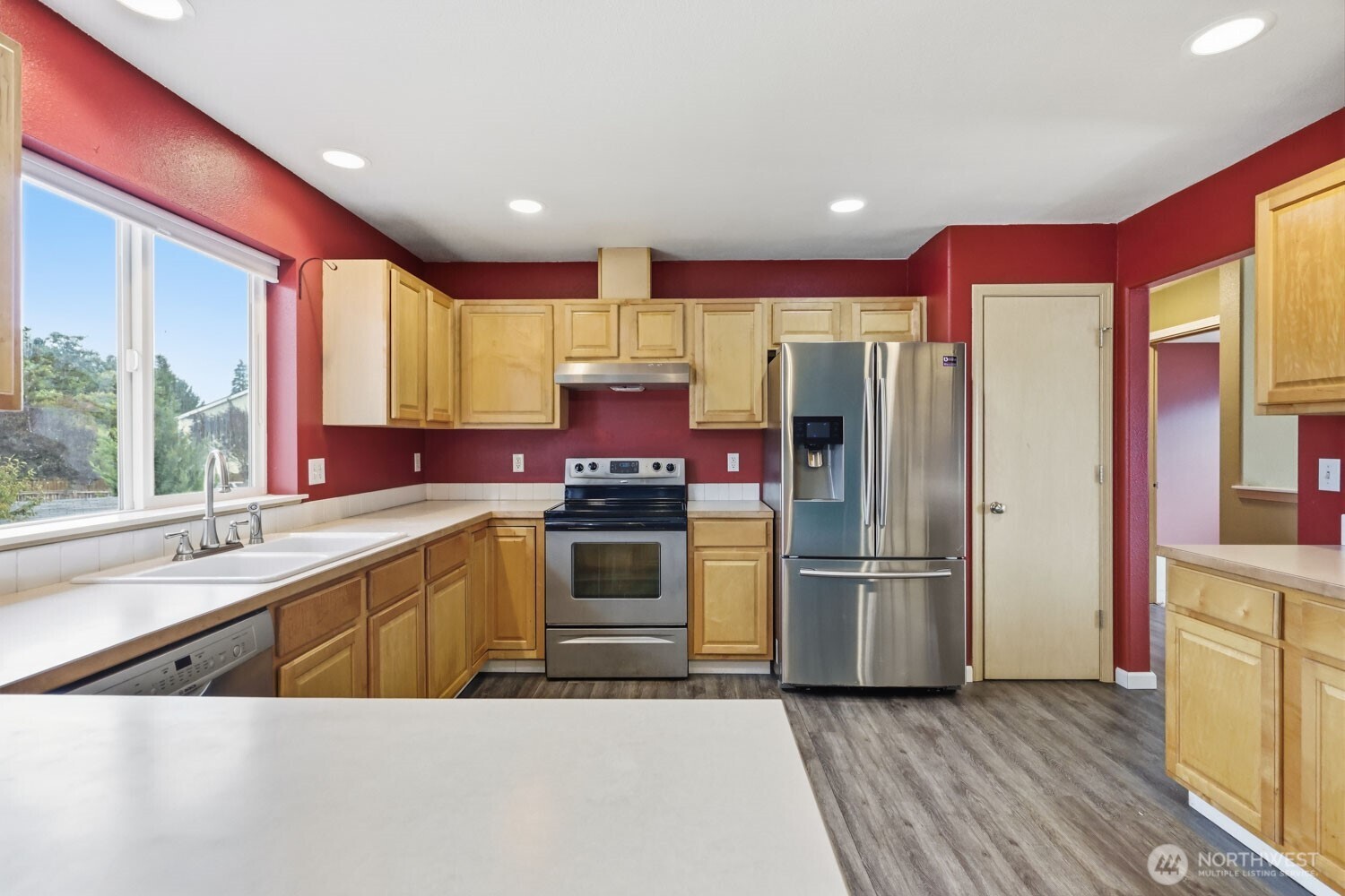 10728 Tucannon Court Property Photo 6