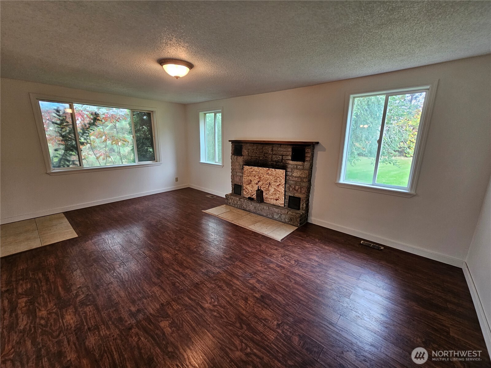 32258 B Hwy 97 B Property Photo 6