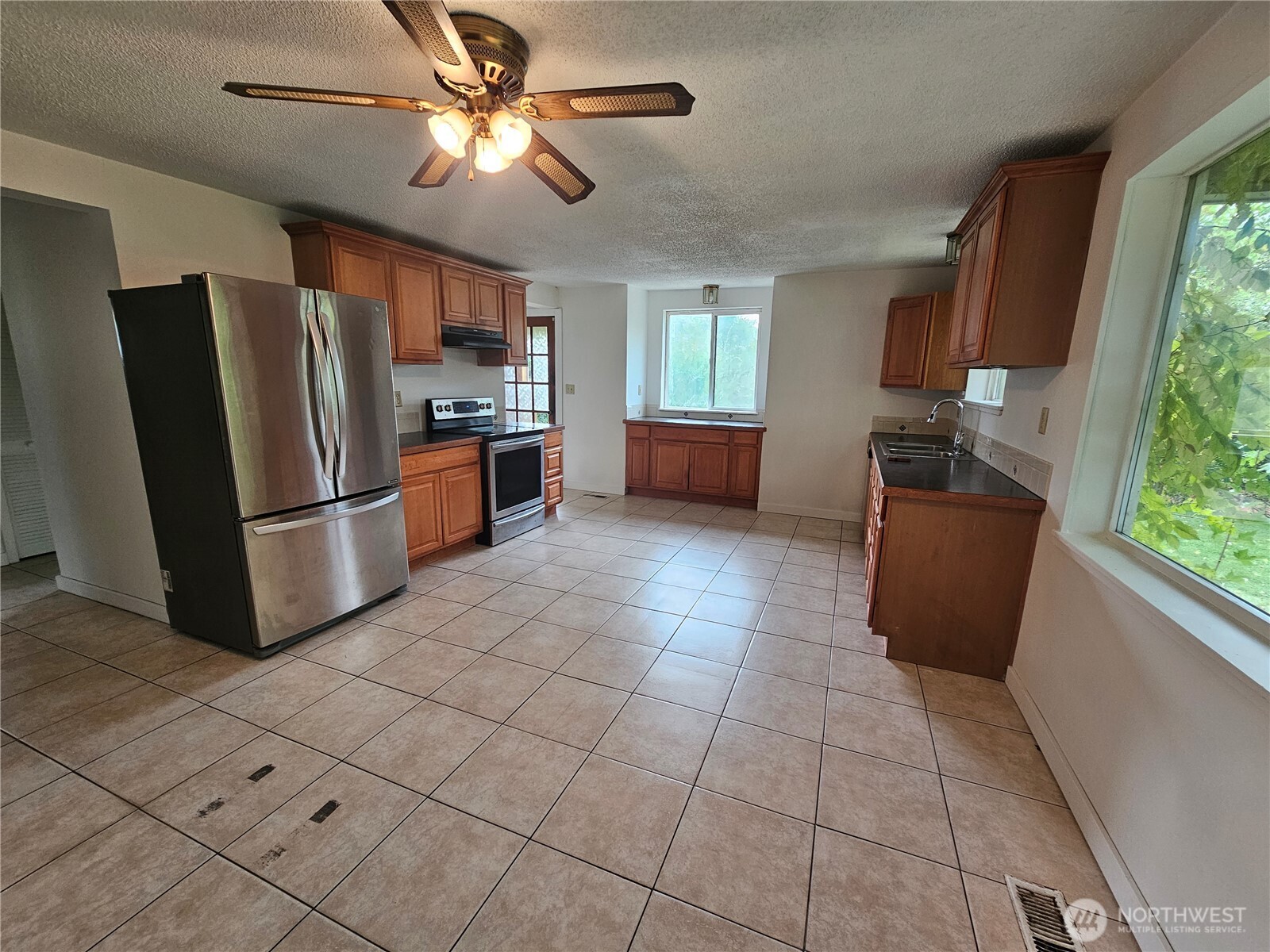 32258 B Hwy 97 B Property Photo 11