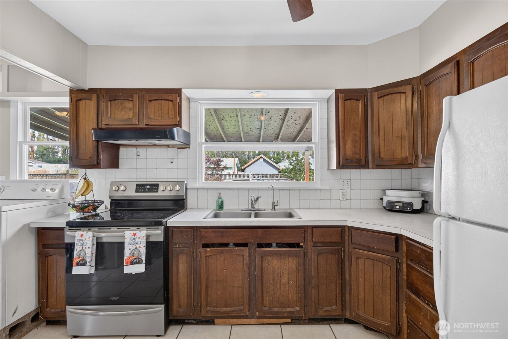 4086 Tokay Avenue Property Photo 6