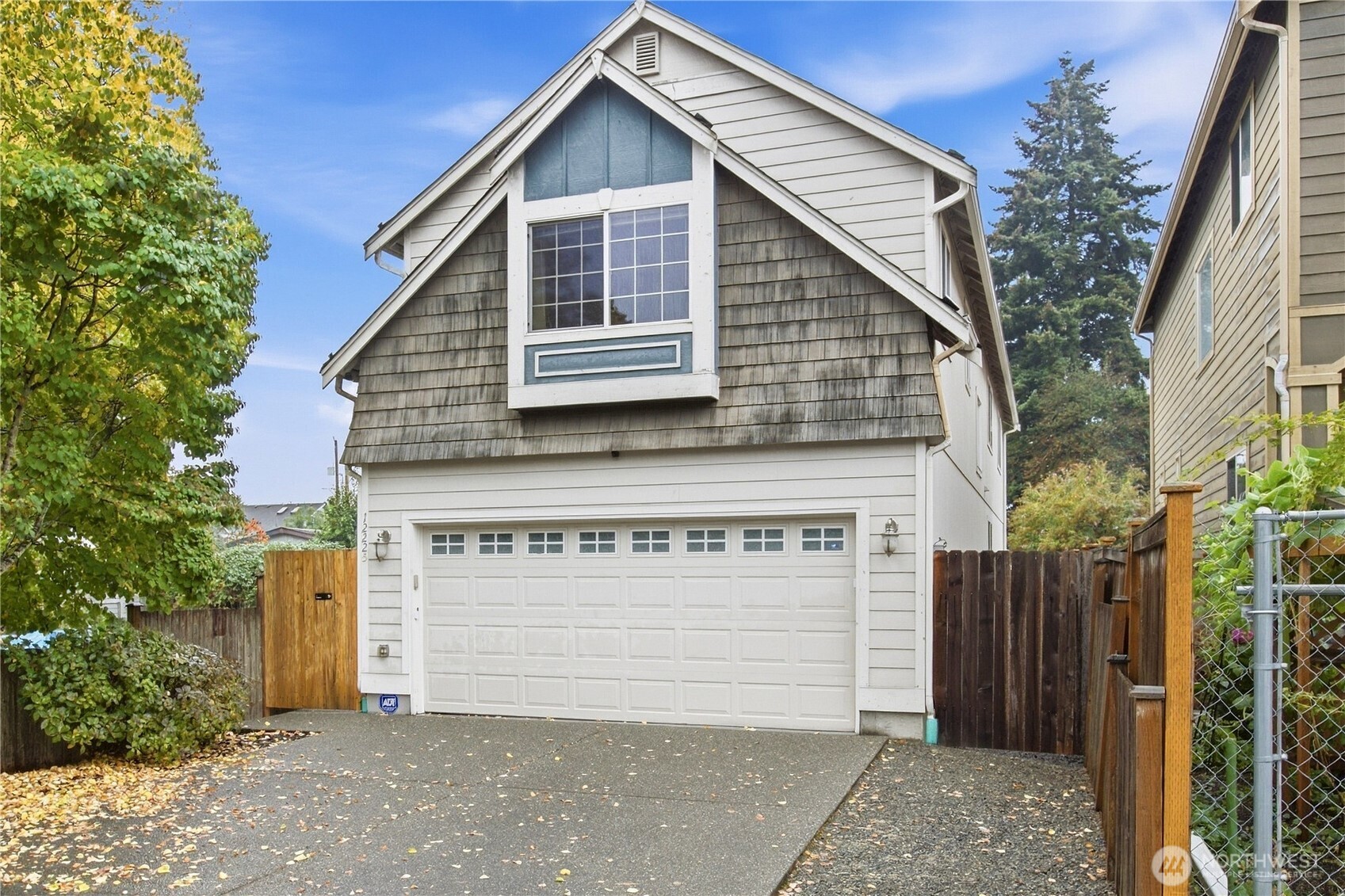 12225 50th Avenue Property Photo 2