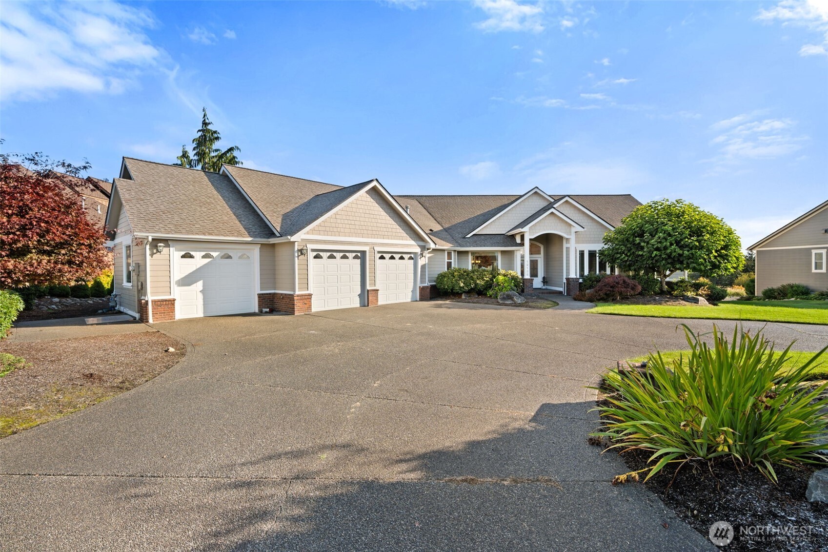 12138 Dream Street Property Photo 2
