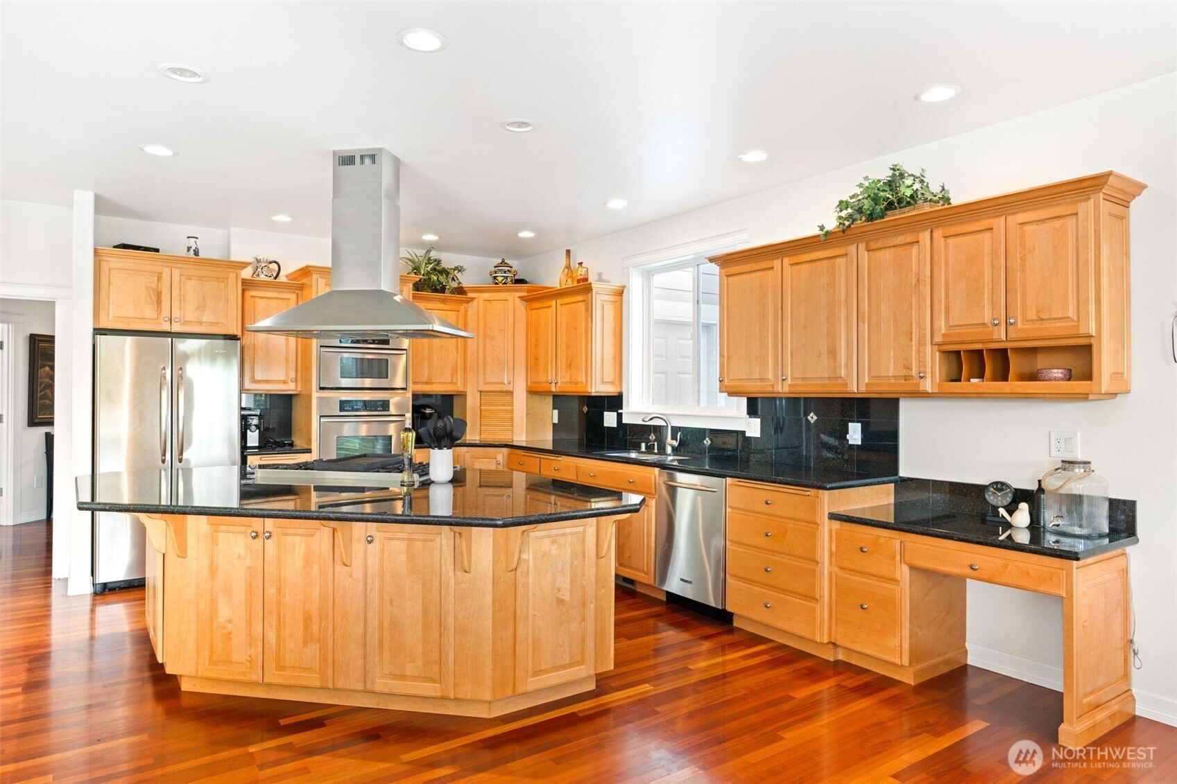12138 Dream Street Property Photo 10