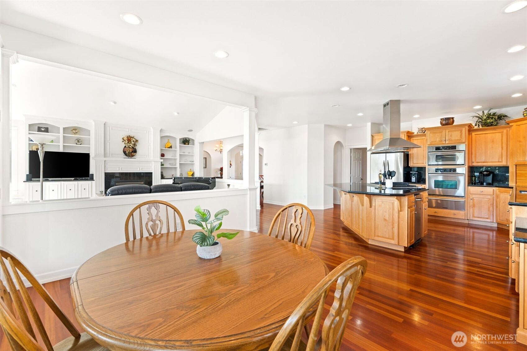 12138 Dream Street Property Photo 11