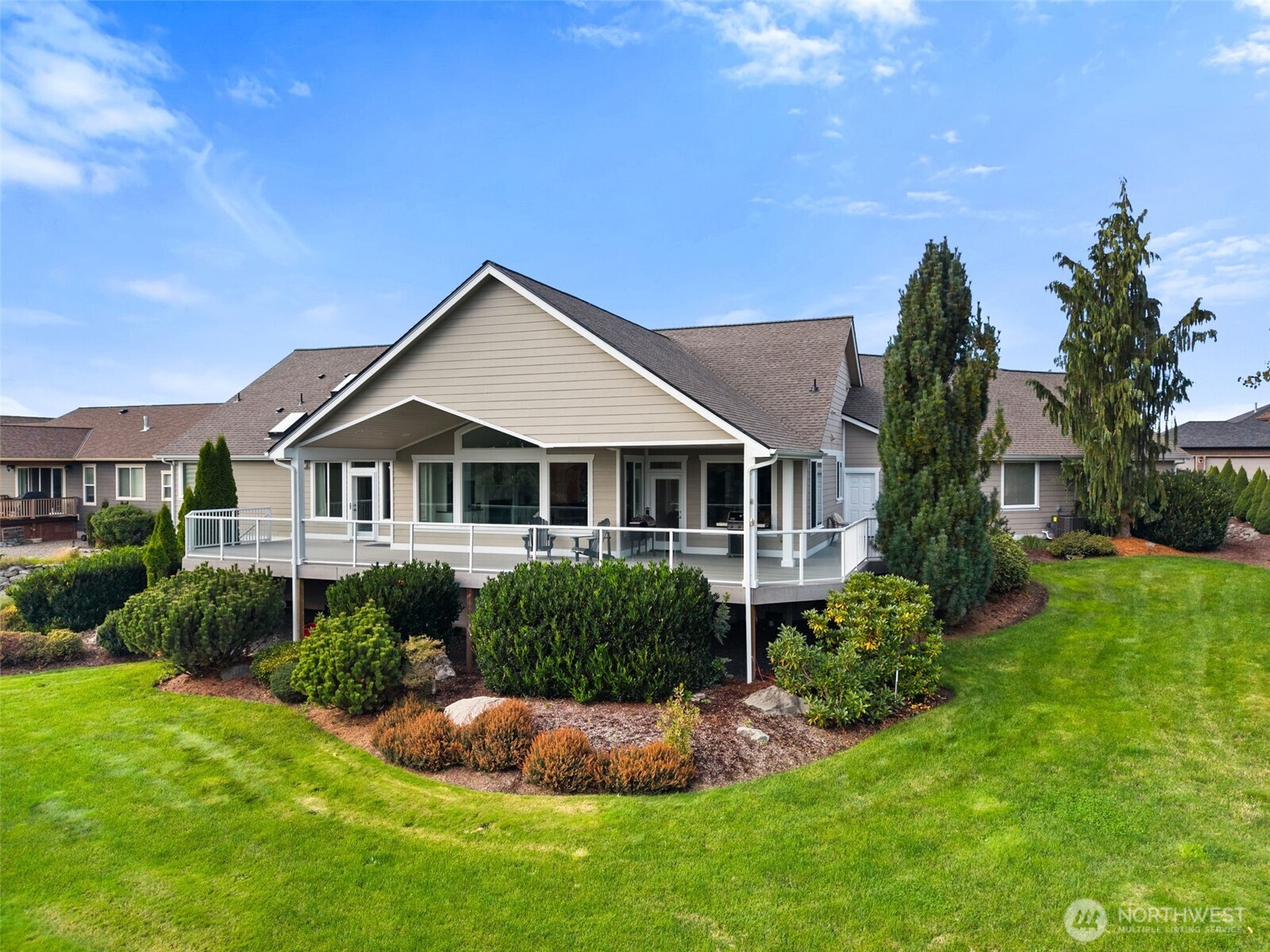 12138 Dream Street Property Photo 32