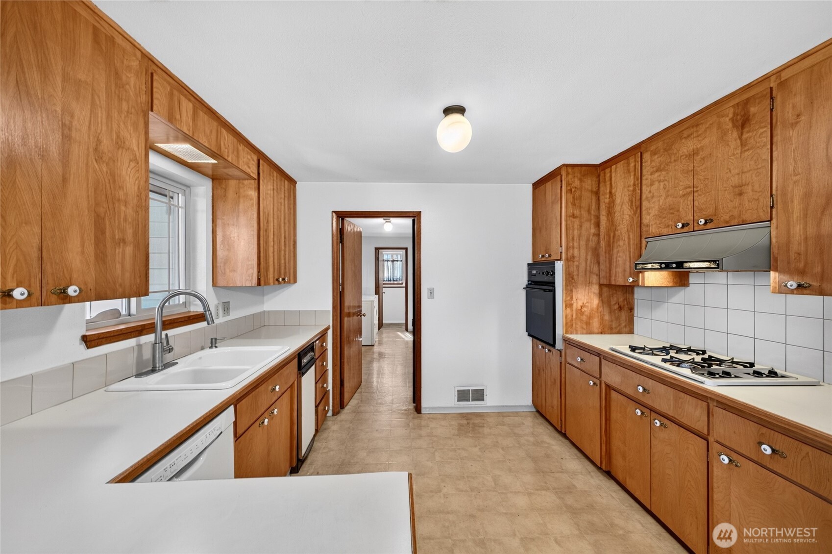 2016 J Street Property Photo 16