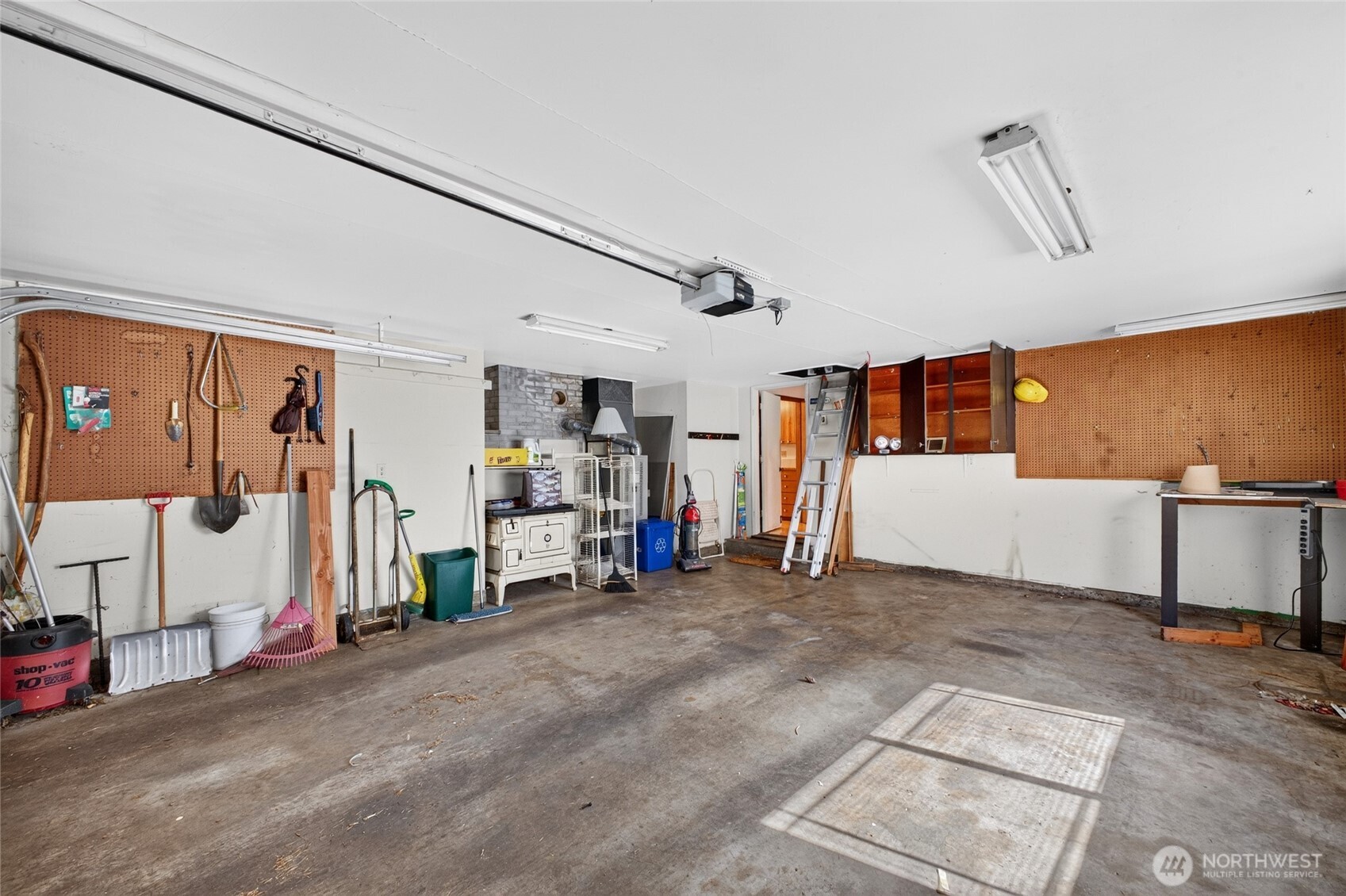 2016 J Street Property Photo 20