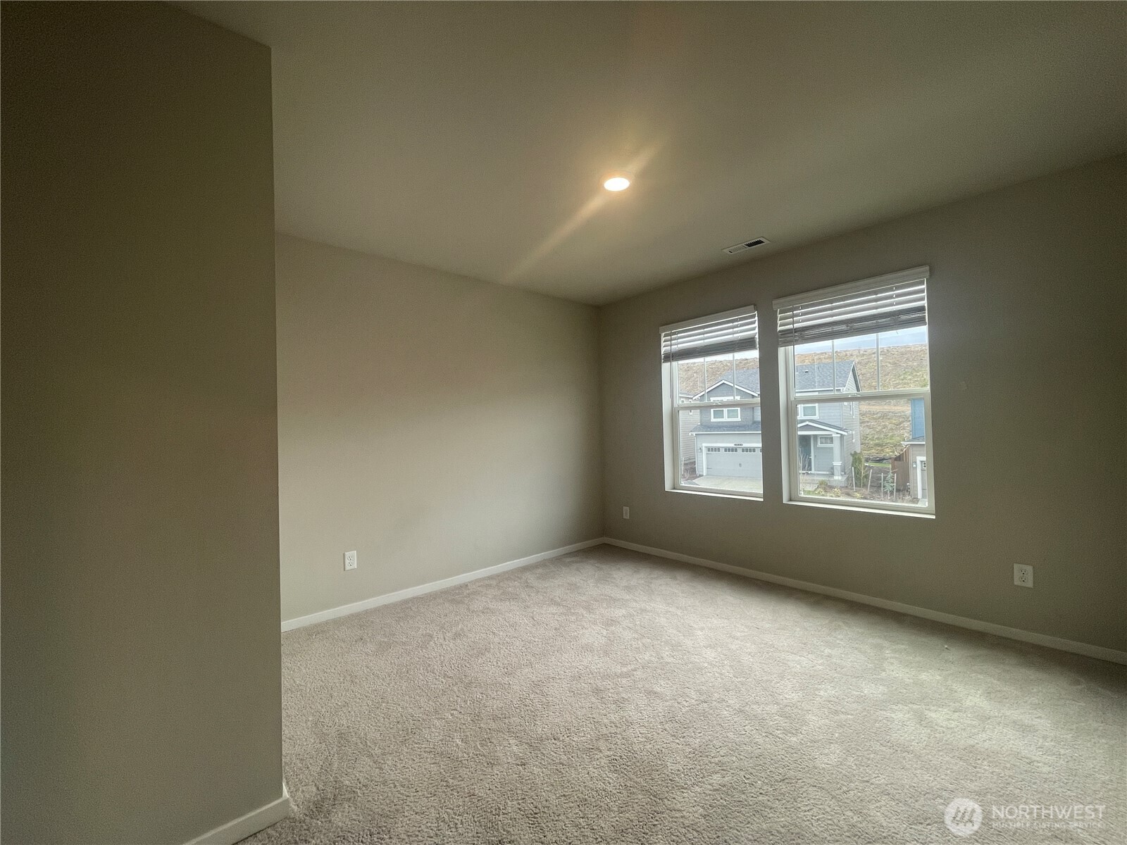 5833 Waverly Road Property Photo 10