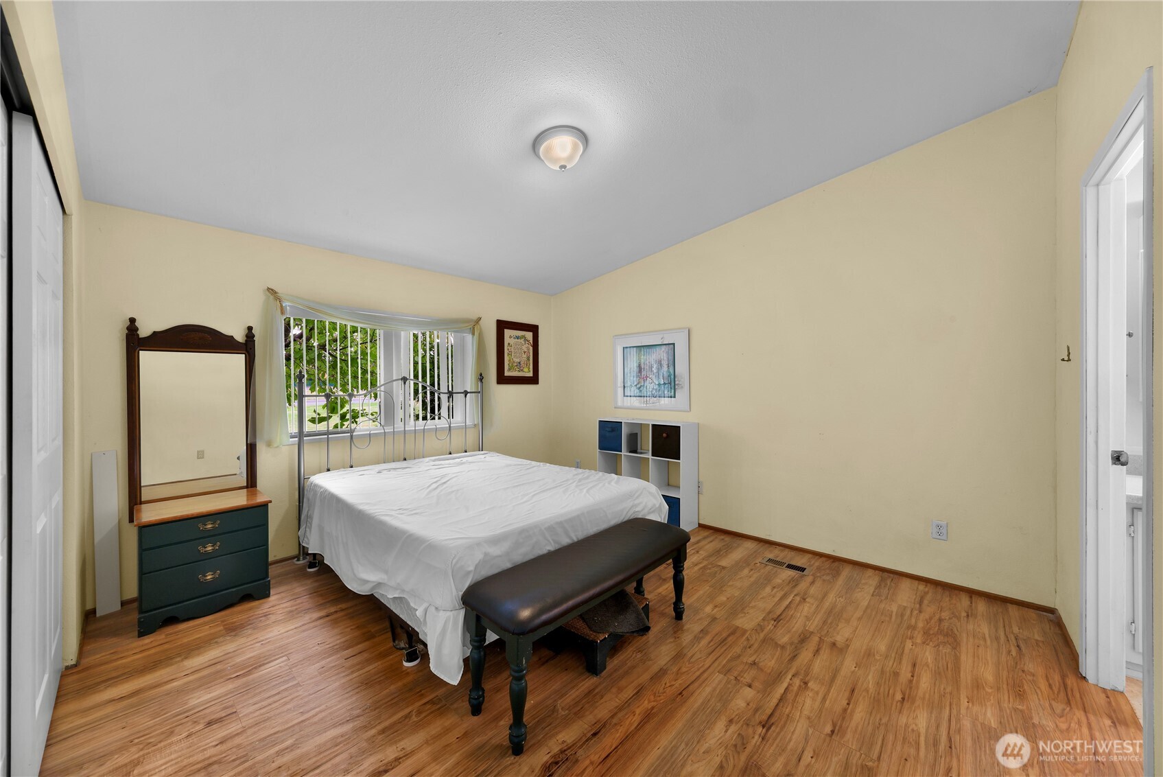 5823 Northwest Drive Property Photo 11