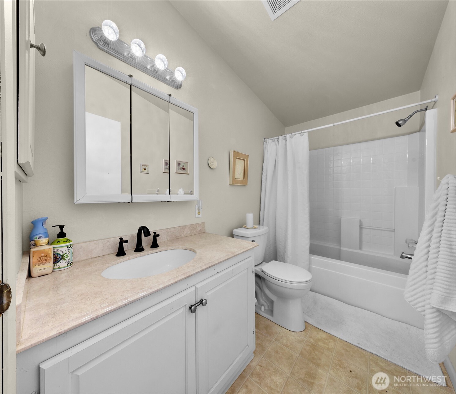 5823 Northwest Drive Property Photo 20