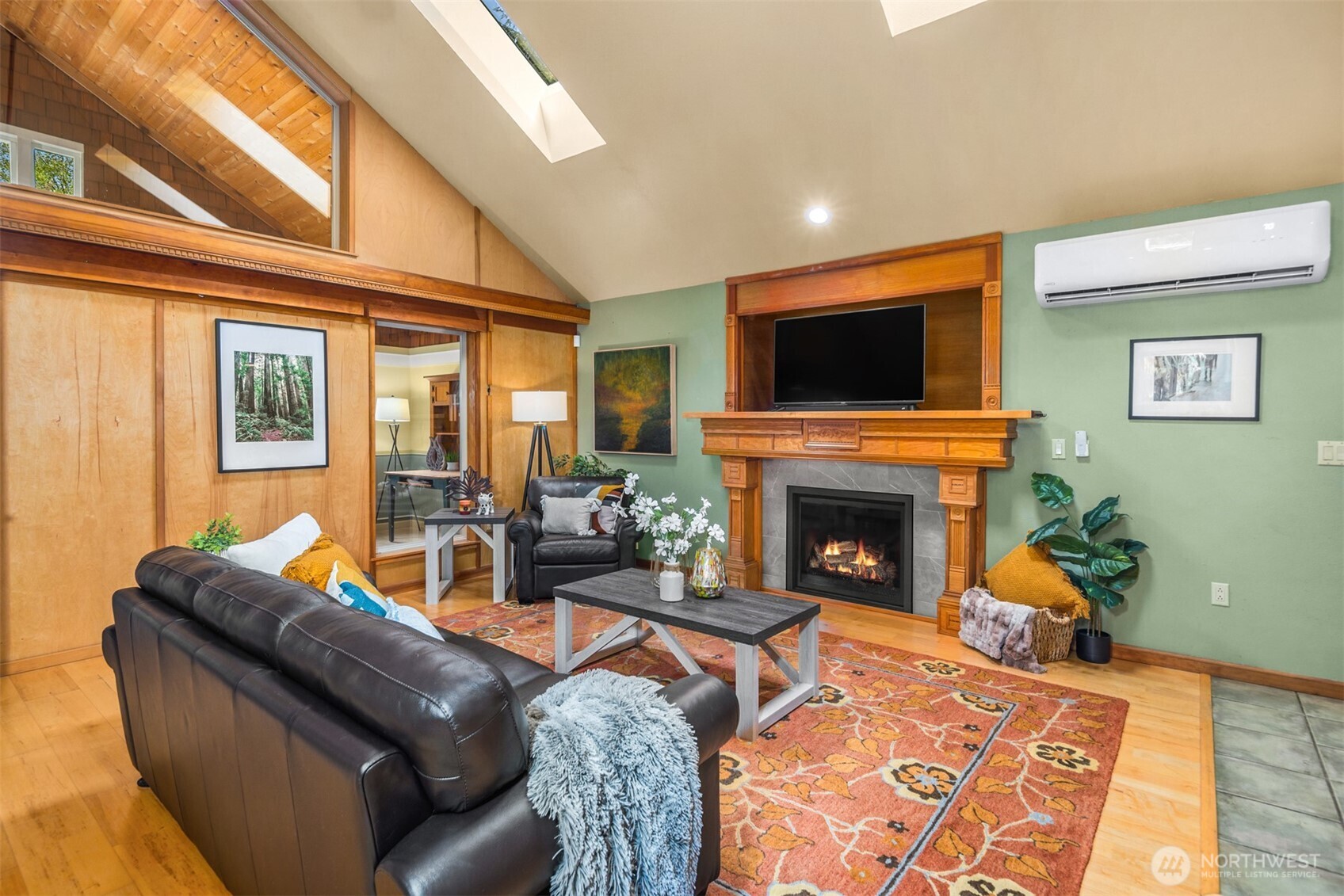 4305 Meander Lane Property Photo 4