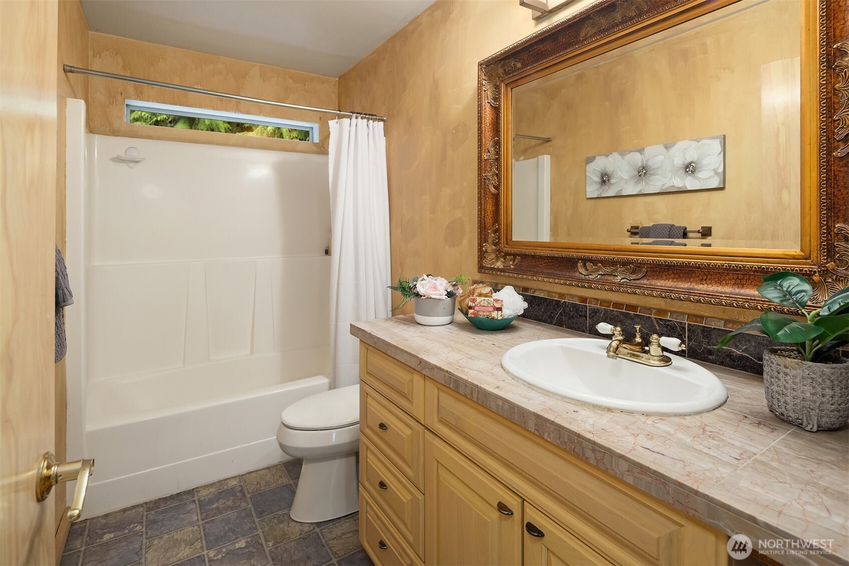 4305 Meander Lane Property Photo 19