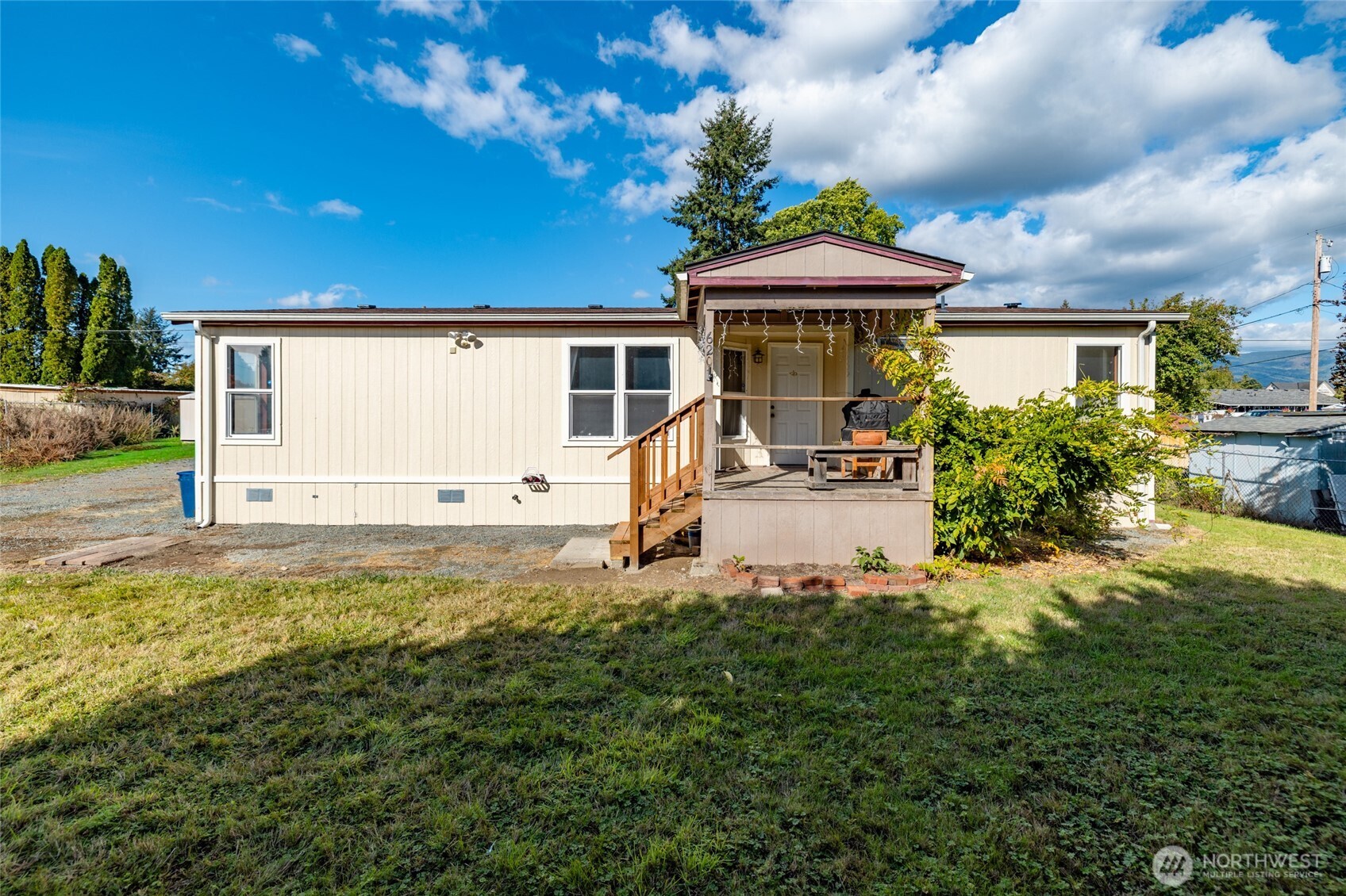 620 Alexander Street Property Photo 1