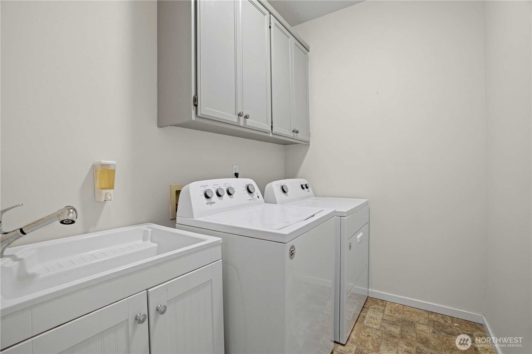 11208 42nd Avenue Property Photo 10