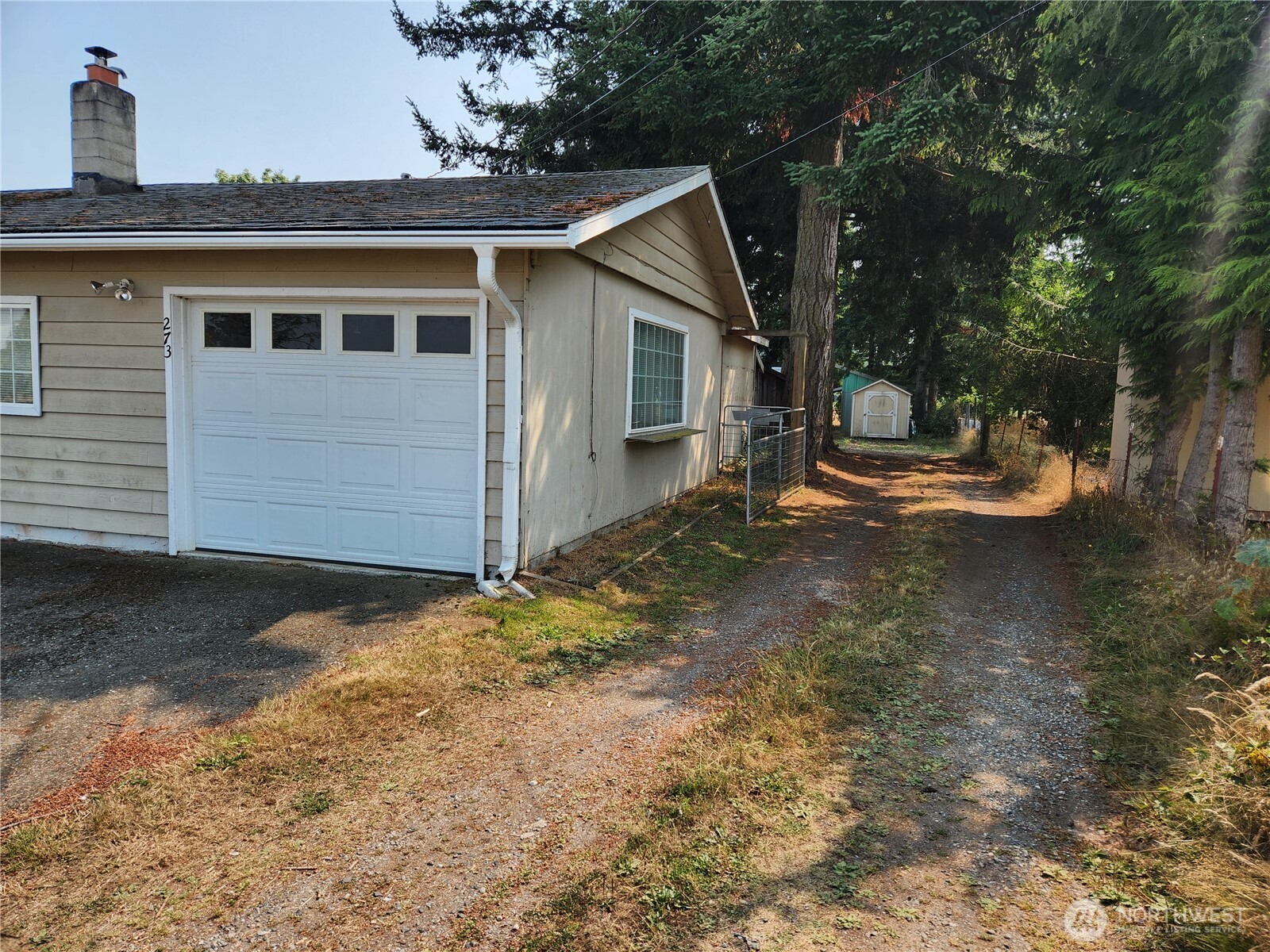 273 W Bartlett Property Photo 2