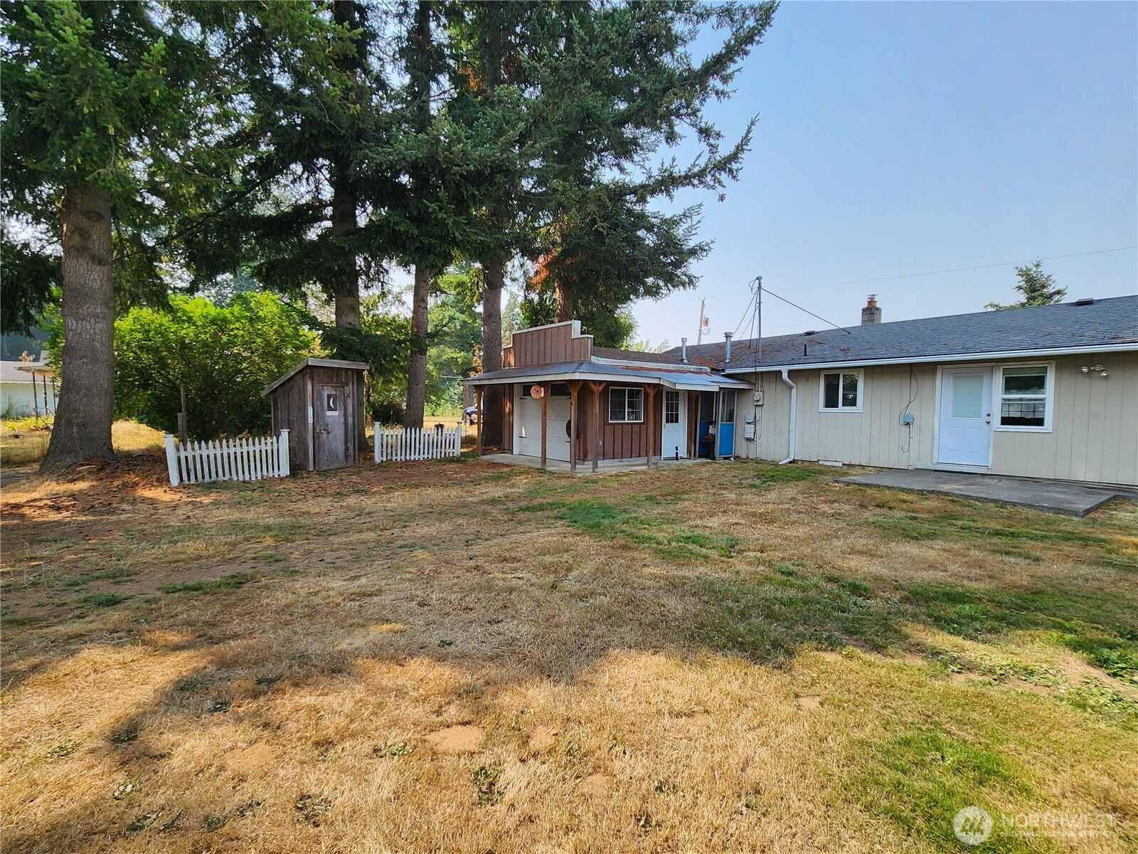273 W Bartlett Property Photo 10