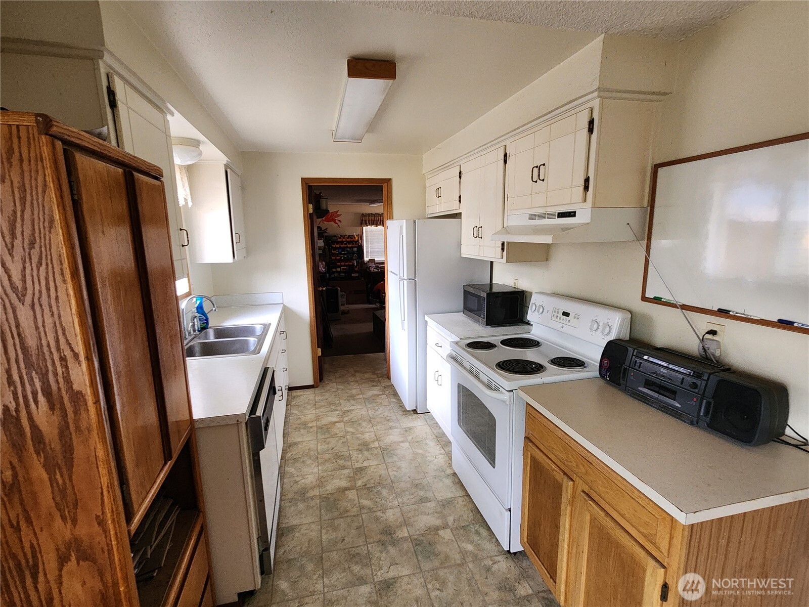 273 W Bartlett Property Photo 15