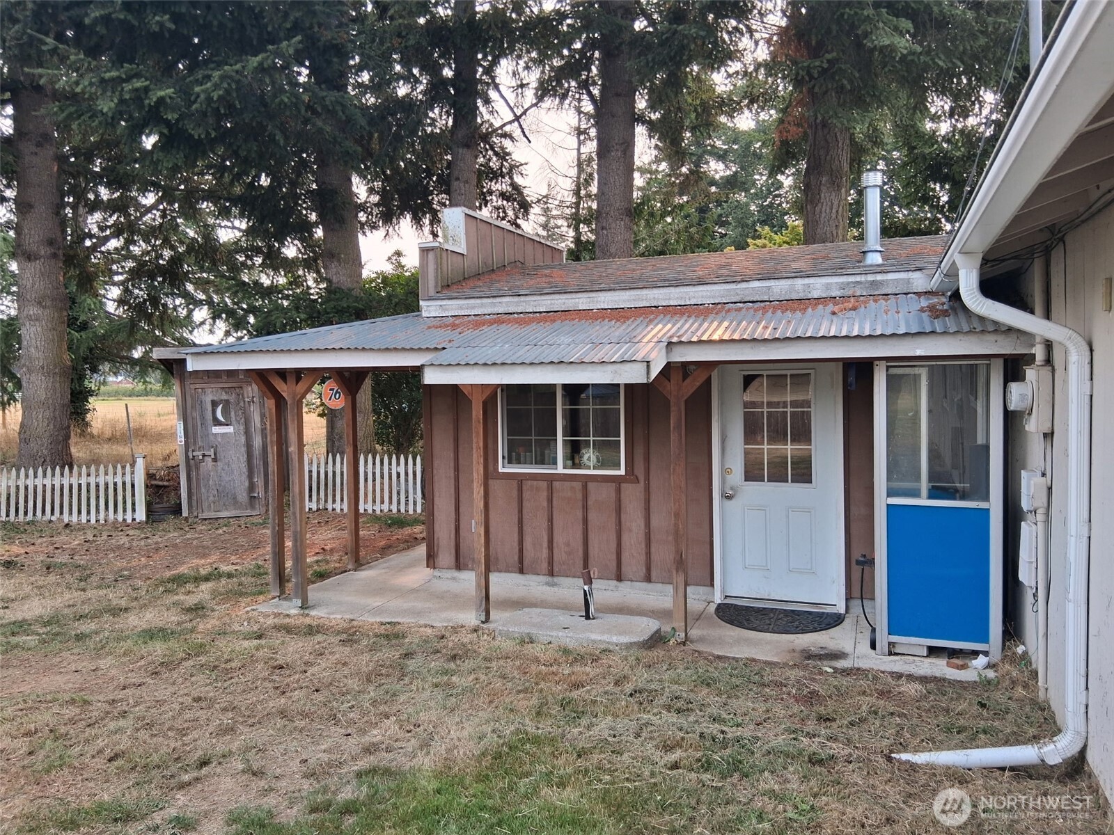 273 W Bartlett Property Photo 22