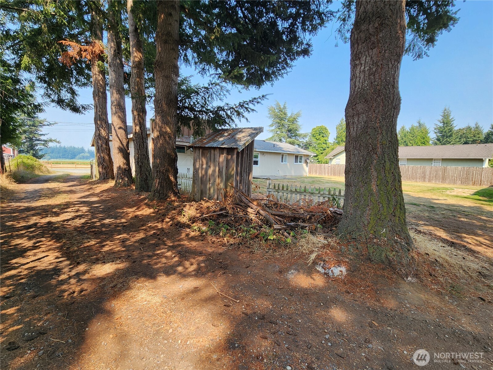 273 W Bartlett Property Photo 28