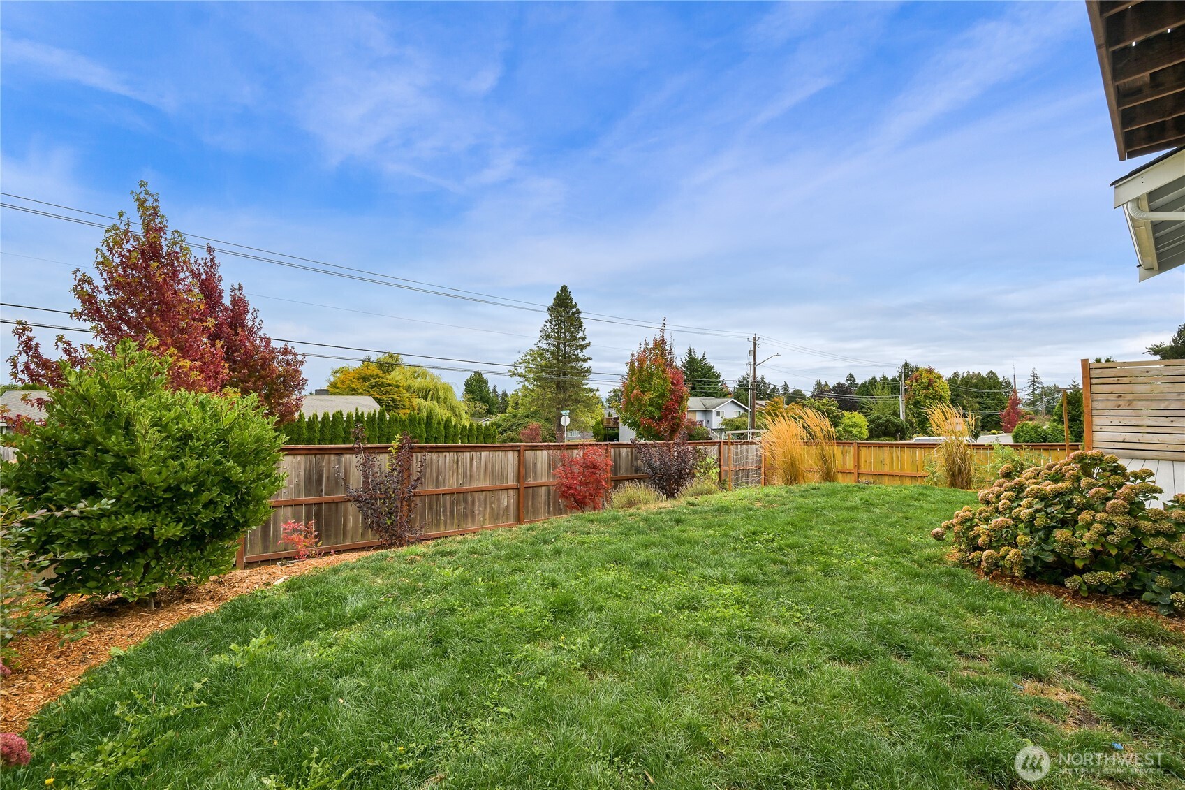 5974 Honeycutt Court Property Photo 2
