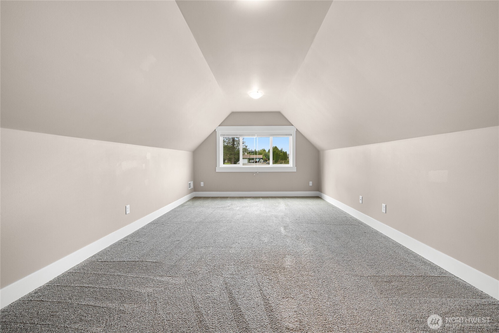 5974 Honeycutt Court Property Photo 31
