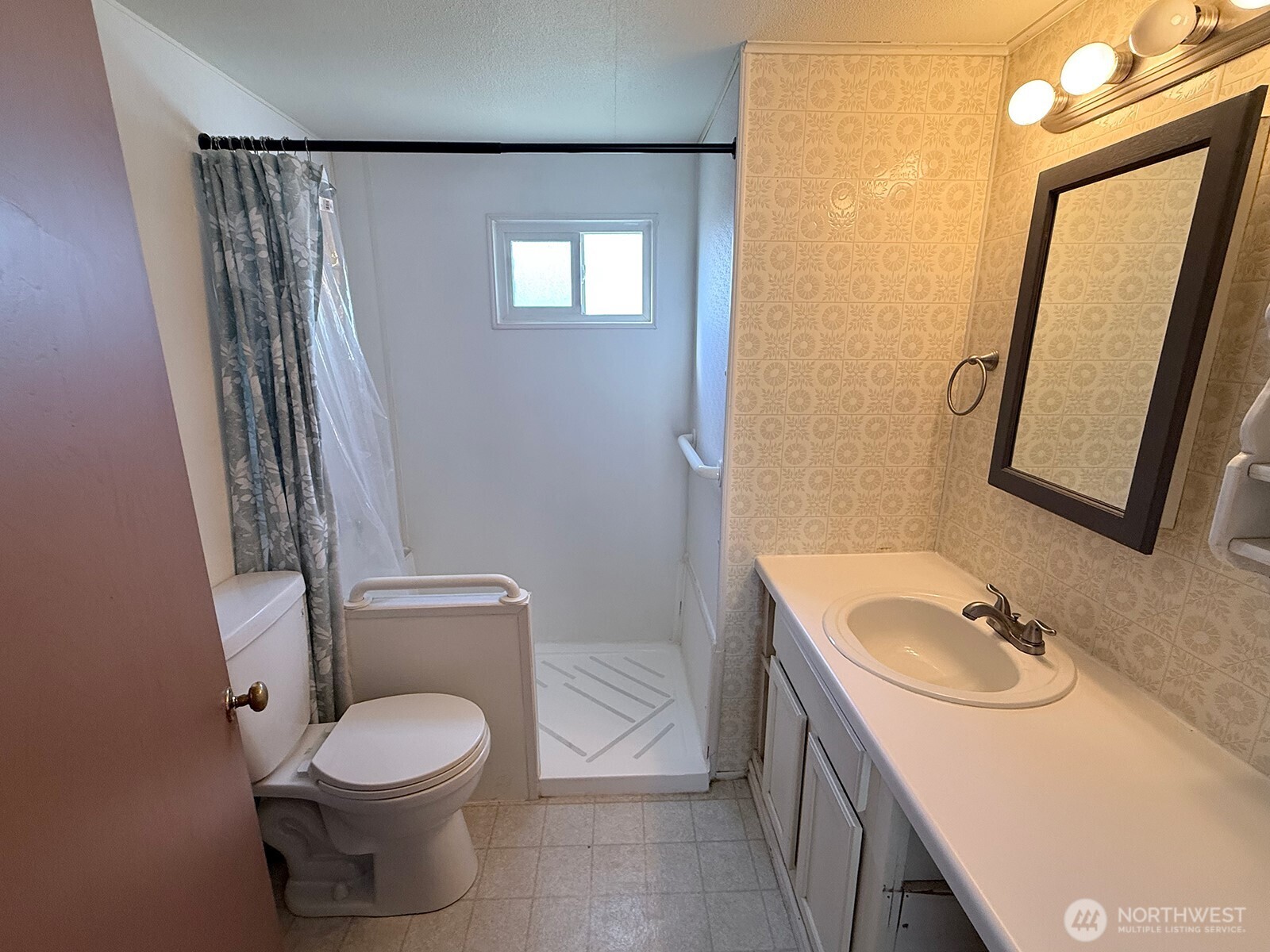 3415 S 181st Place Property Photo 15