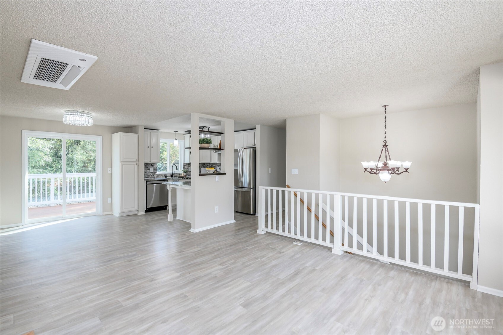 5532 34th Street Property Photo 8