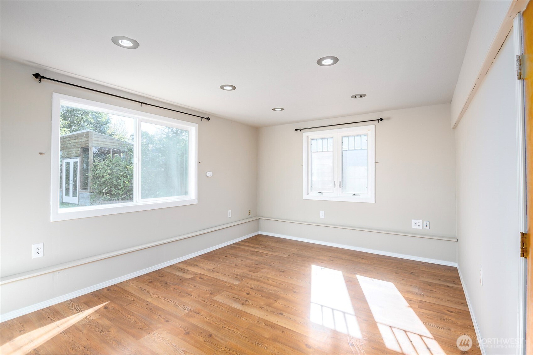 5532 34th Street Property Photo 21