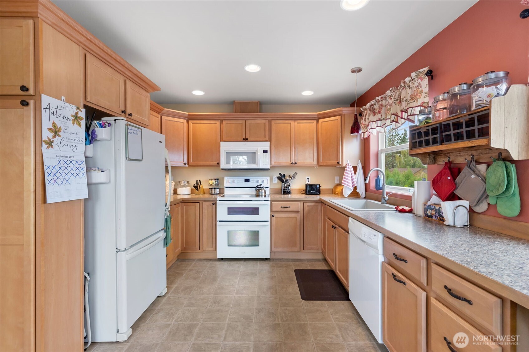 3037 Riviera Boulevard Property Photo 10