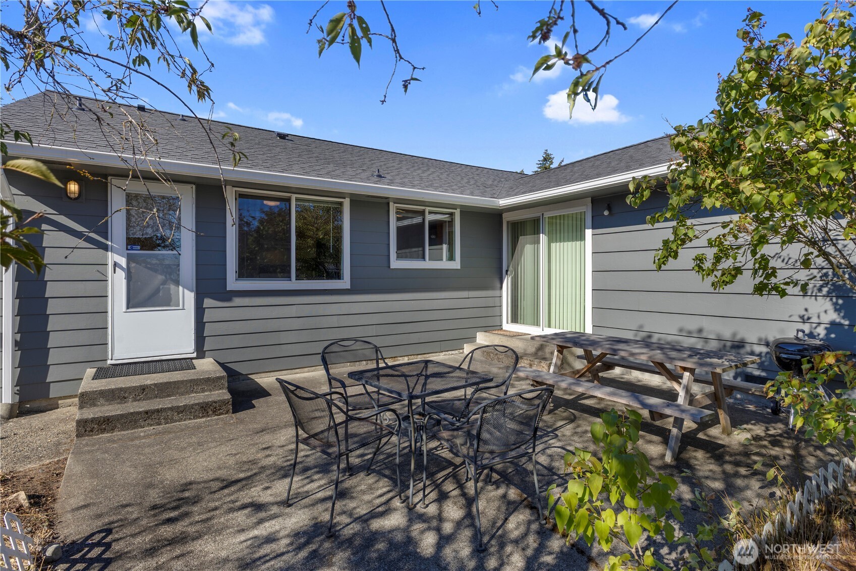 7374 S Alaska Street Property Photo 3