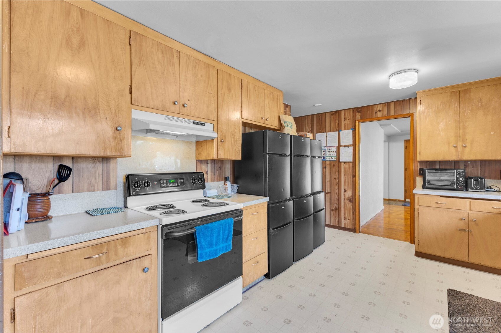 7374 S Alaska Street Property Photo 8