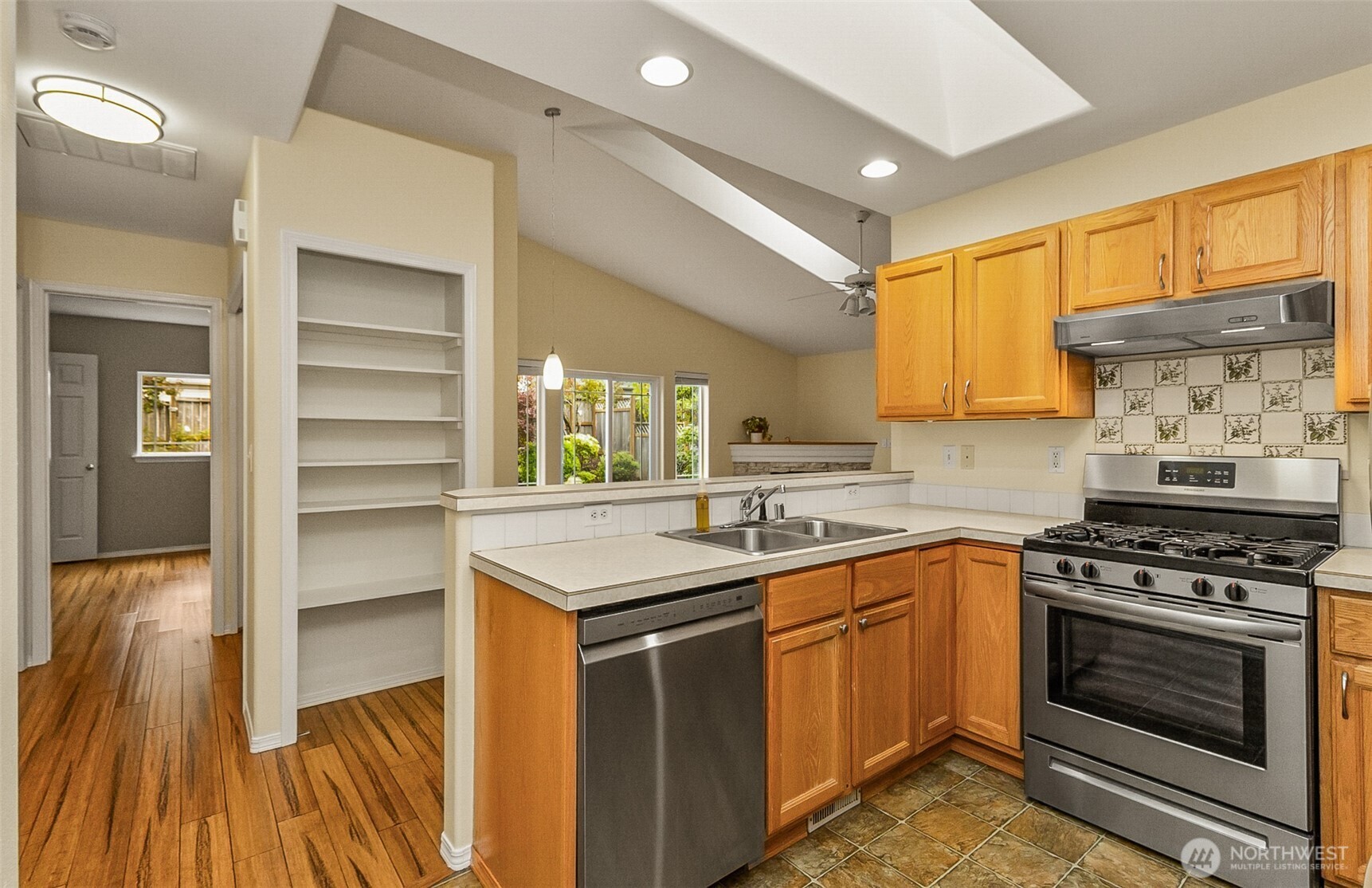 133 43rd Street Property Photo 23