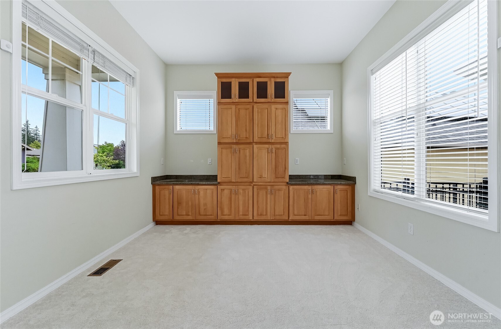 12256 243rd Place Property Photo 26
