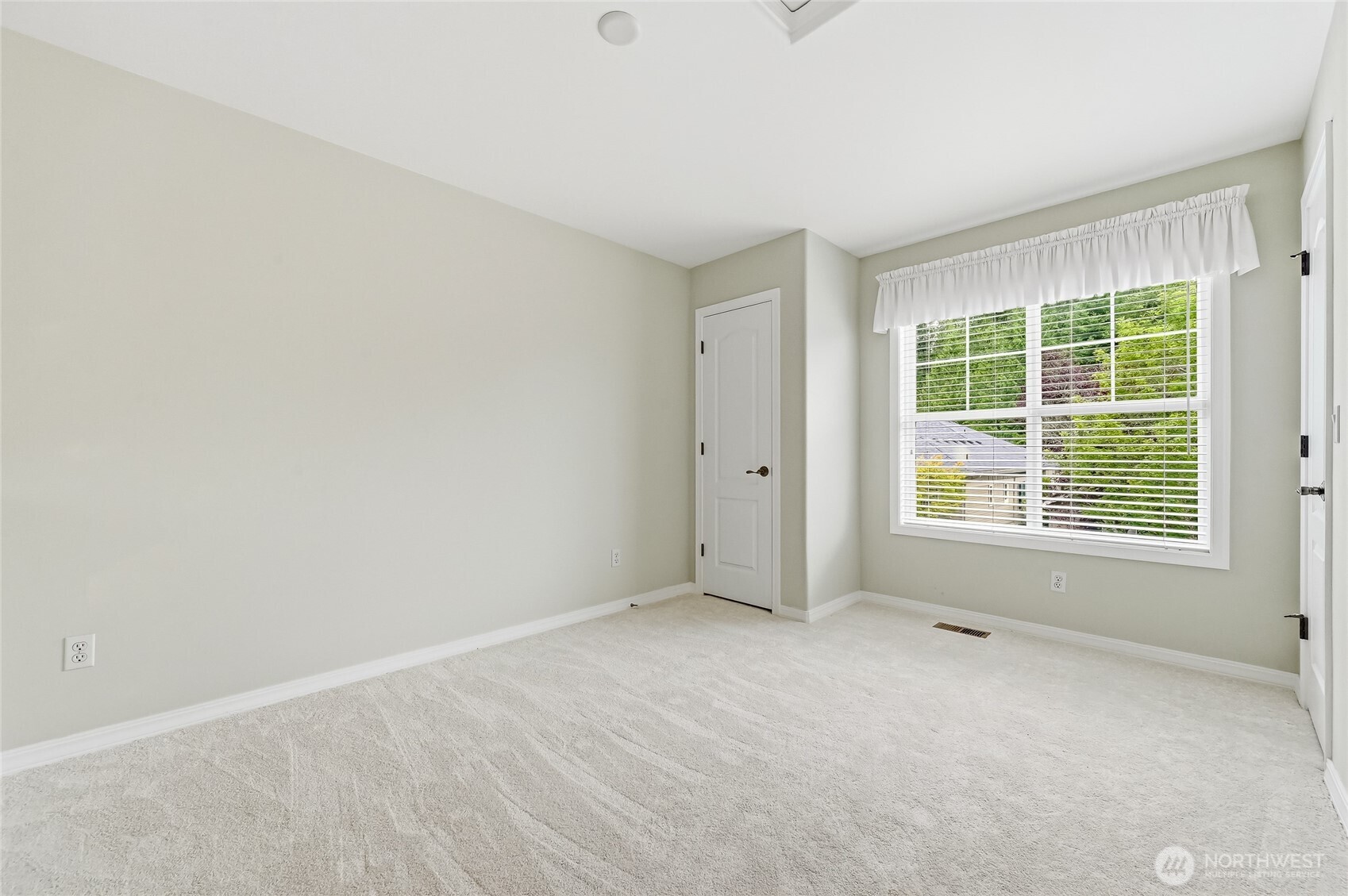 12256 243rd Place Property Photo 33