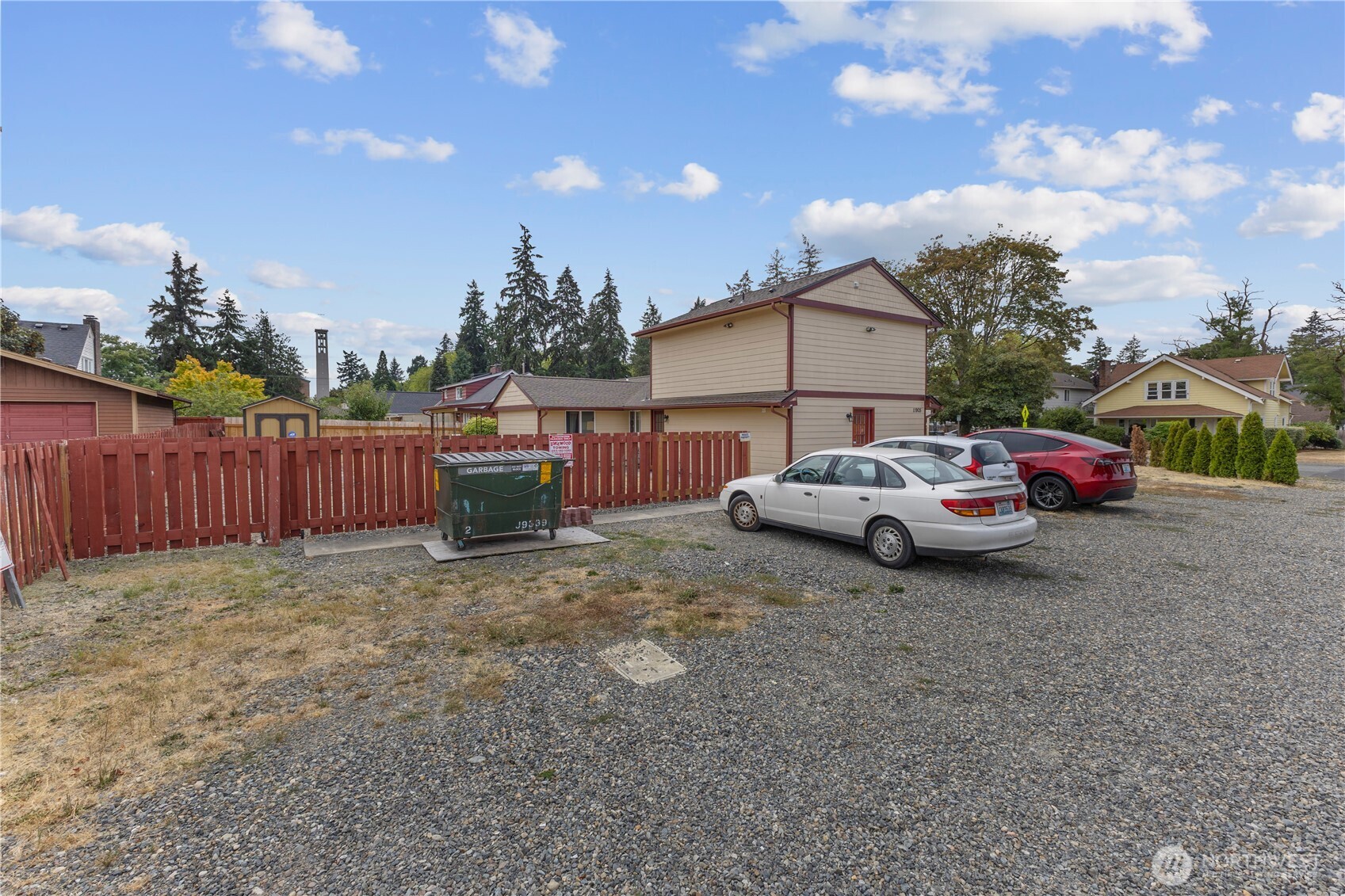 11905 Park Avenue Property Photo 2