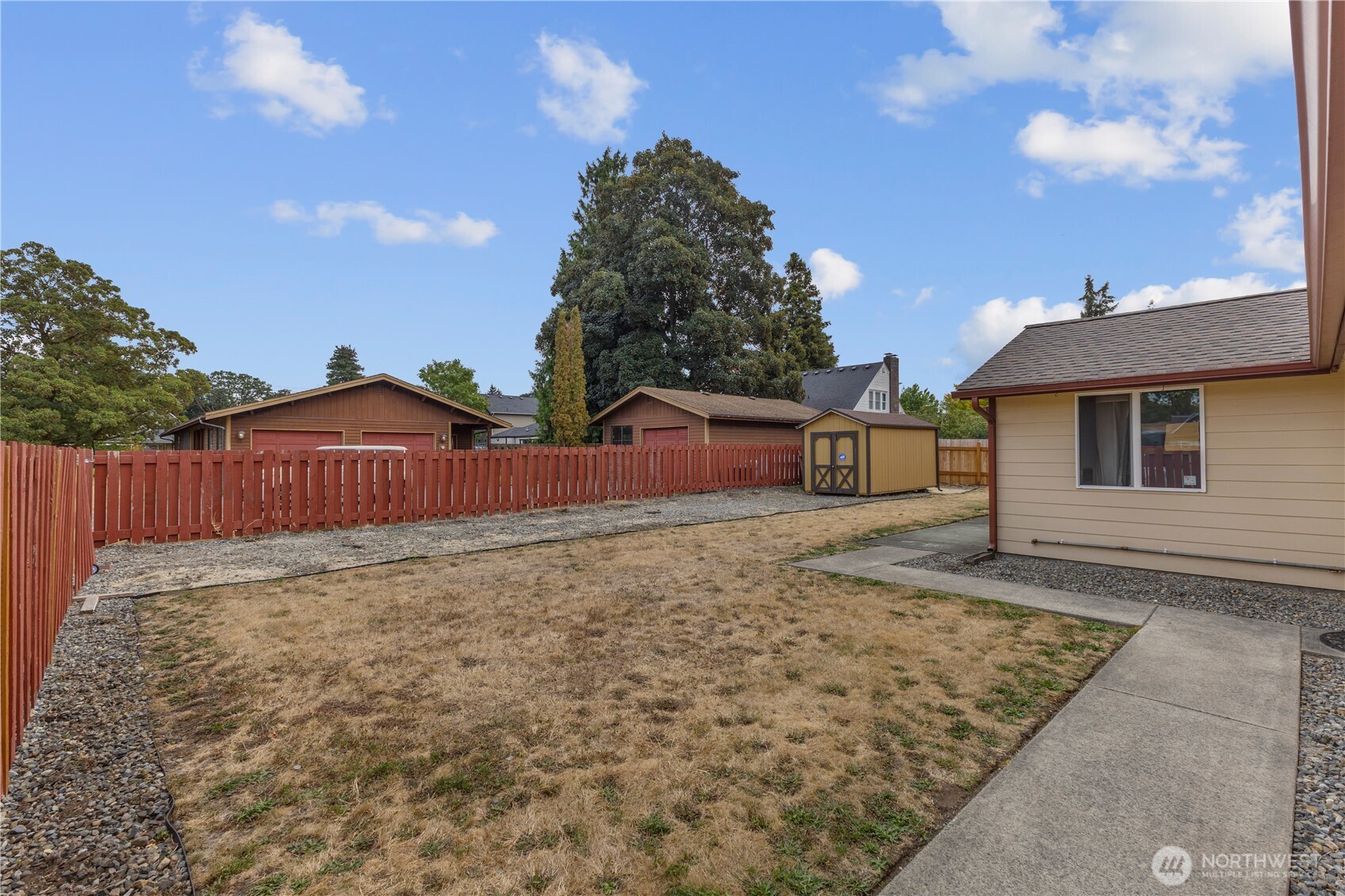 11905 Park Avenue Property Photo 3