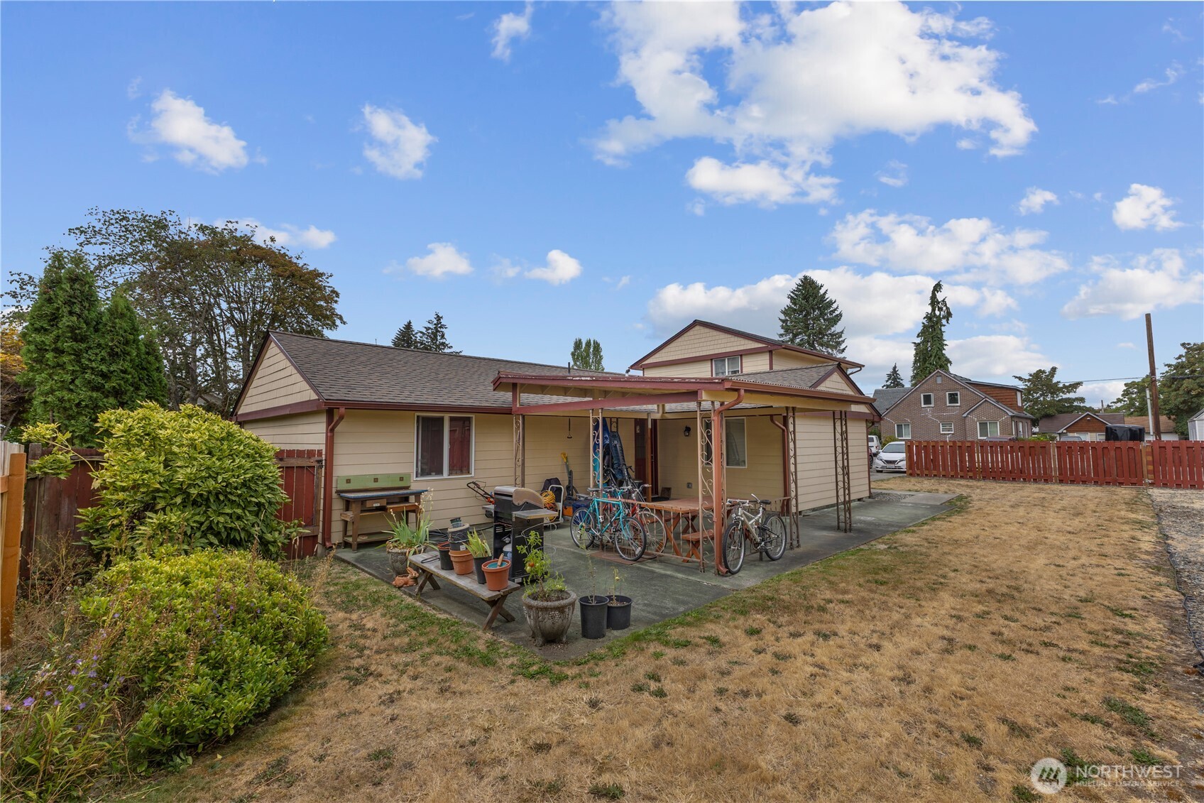 11905 Park Avenue Property Photo 5