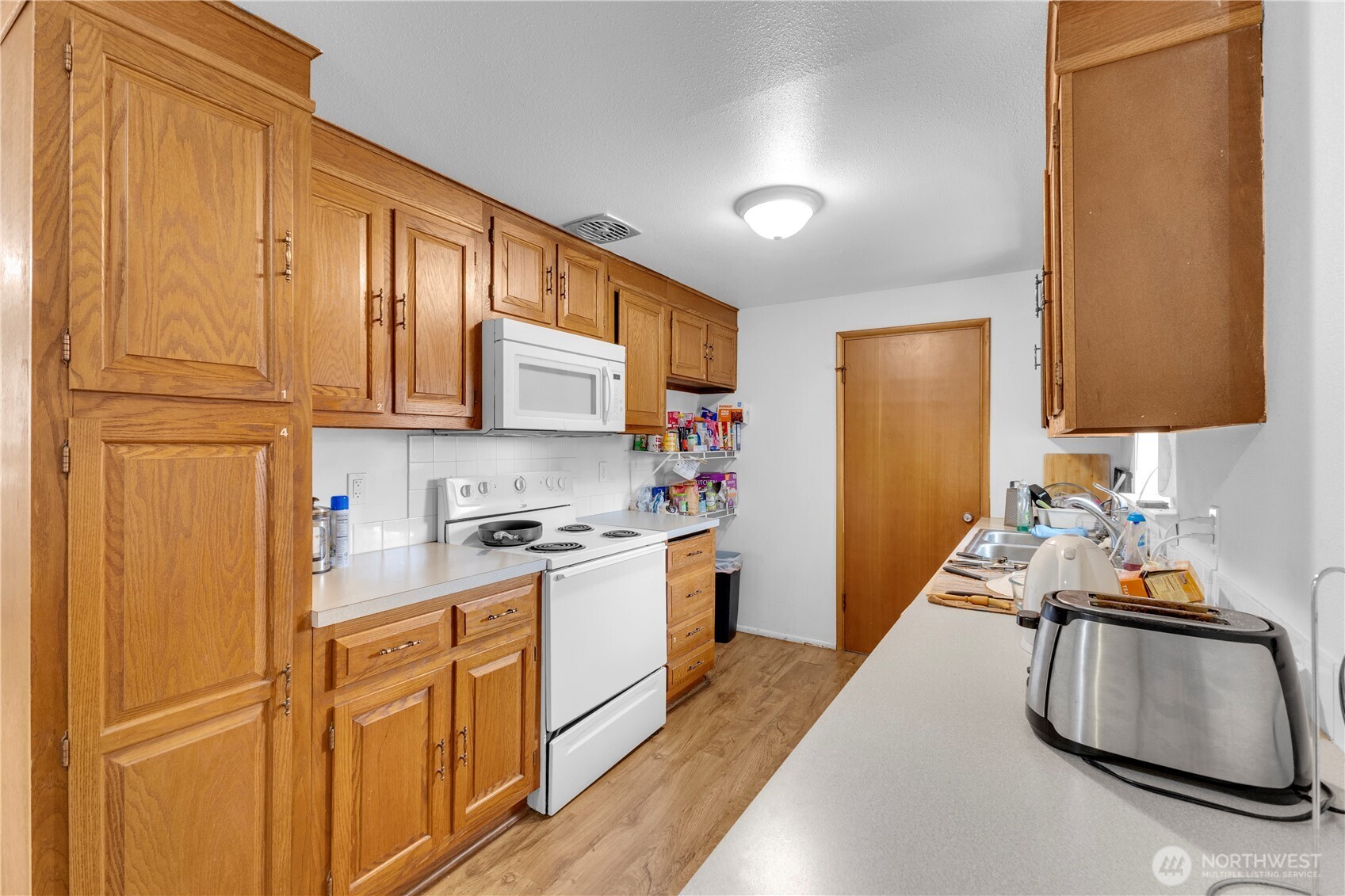 11905 Park Avenue Property Photo 8