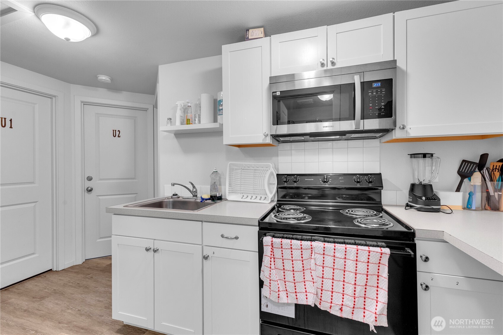 11905 Park Avenue Property Photo 32