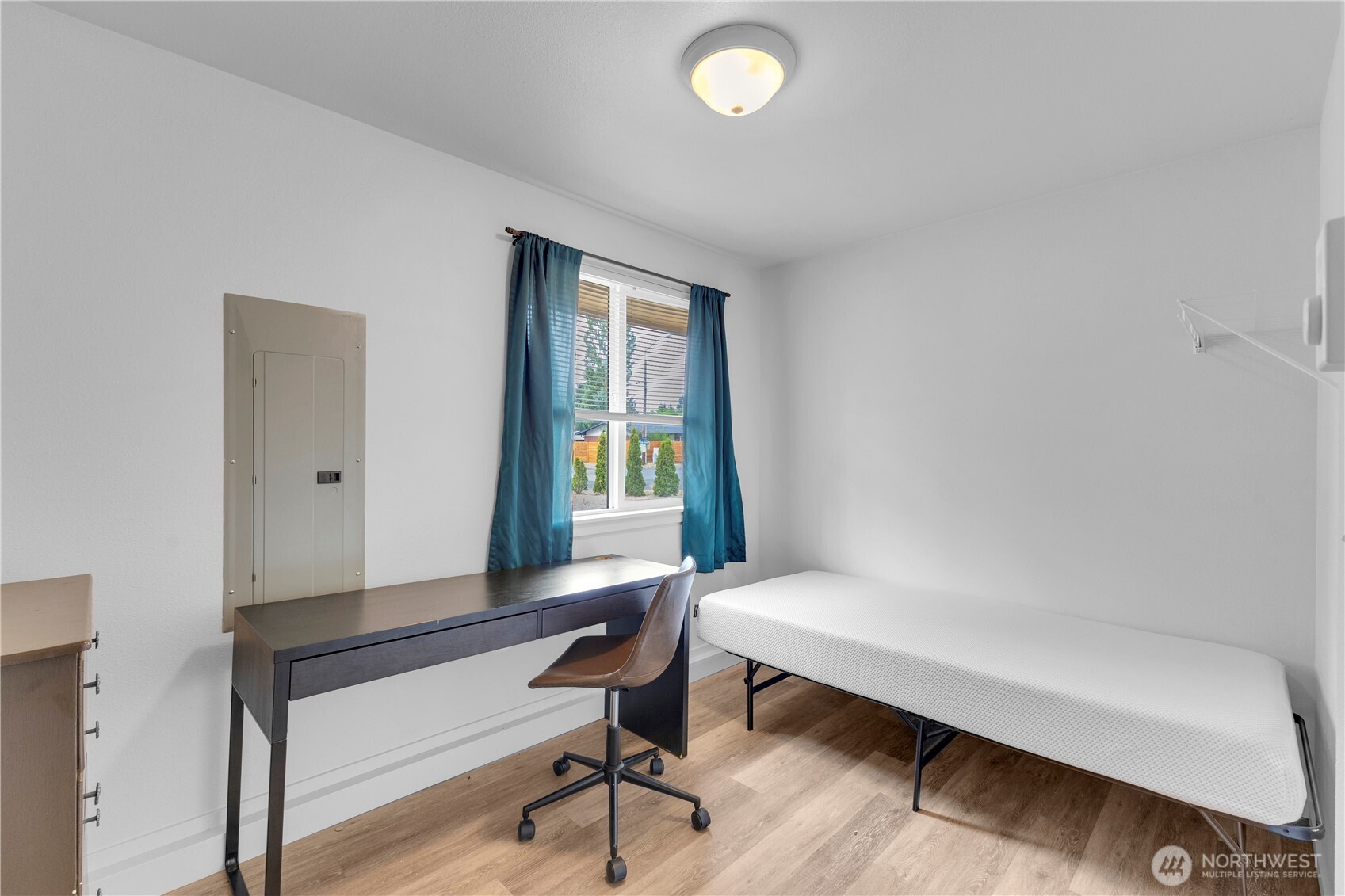 11905 Park Avenue Property Photo 35