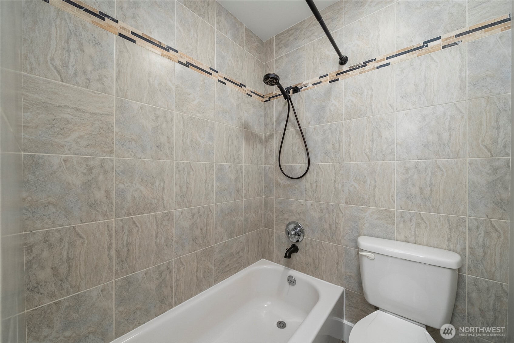 22800 Upper Dorre Don Way Property Photo 32