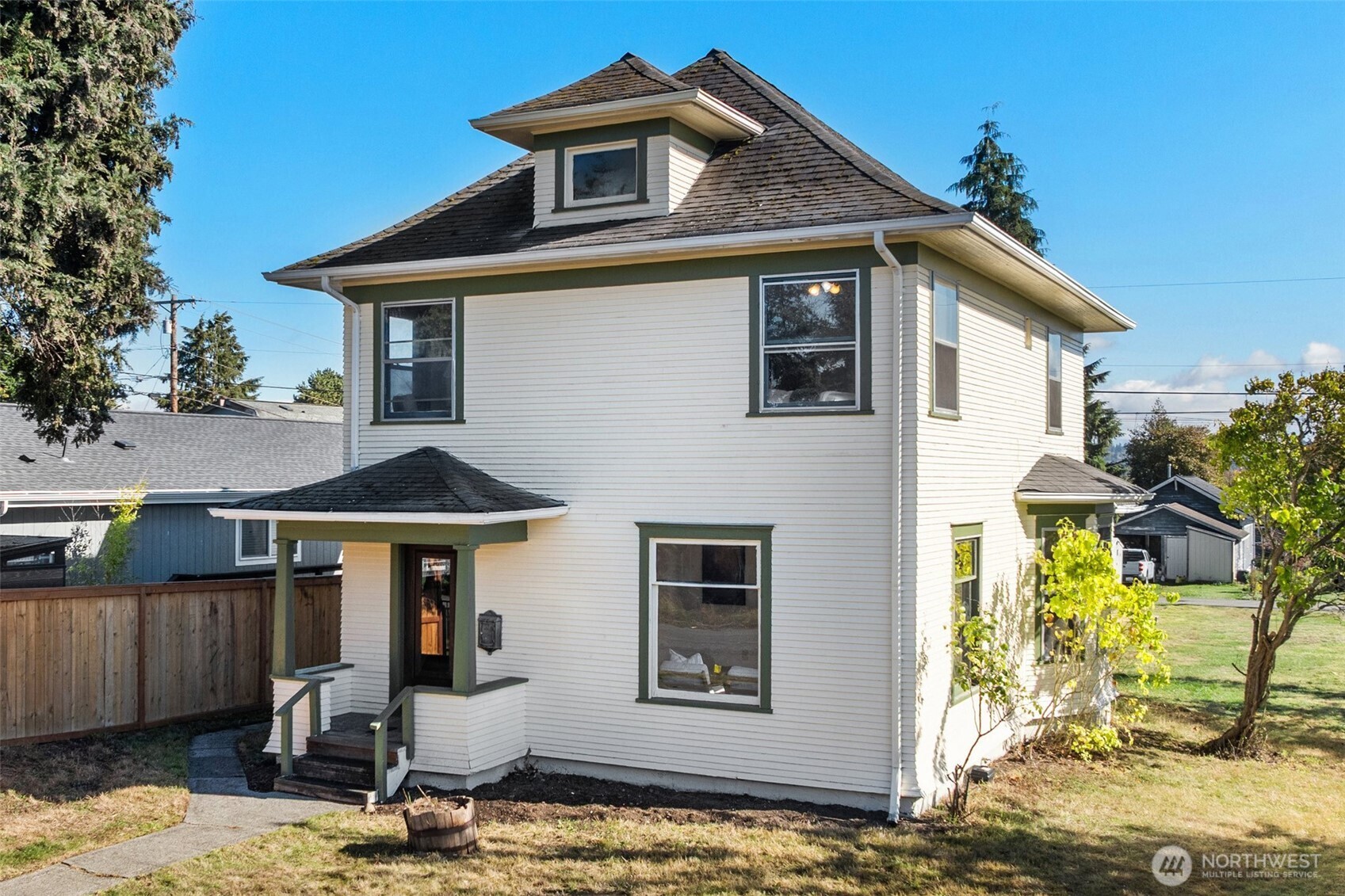 2305 Harrison Avenue Property Photo 1
