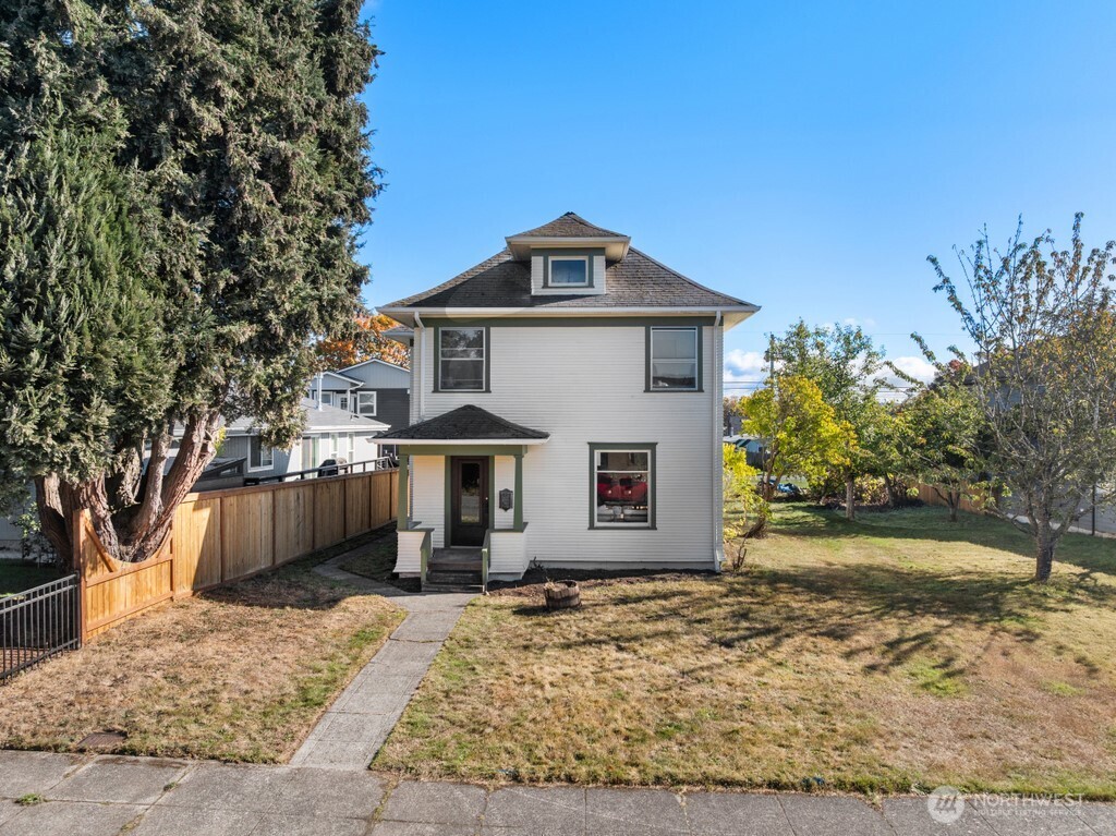 2305 Harrison Avenue Property Photo 2