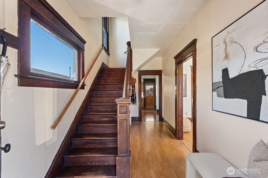 2305 Harrison Avenue Property Photo 4
