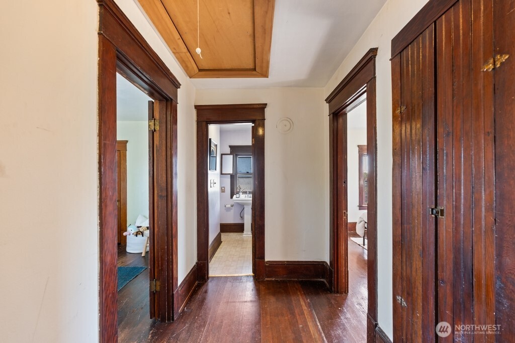 2305 Harrison Avenue Property Photo 15