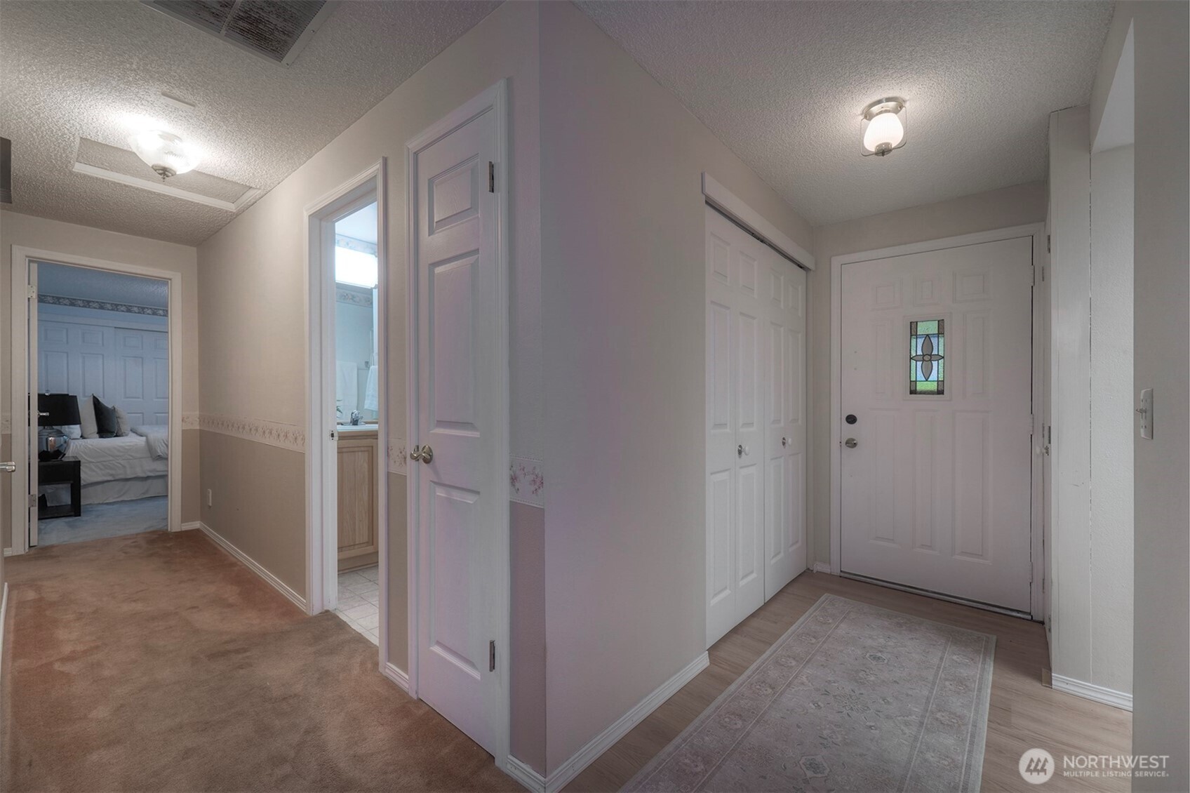 4525 82nd Place Property Photo 6