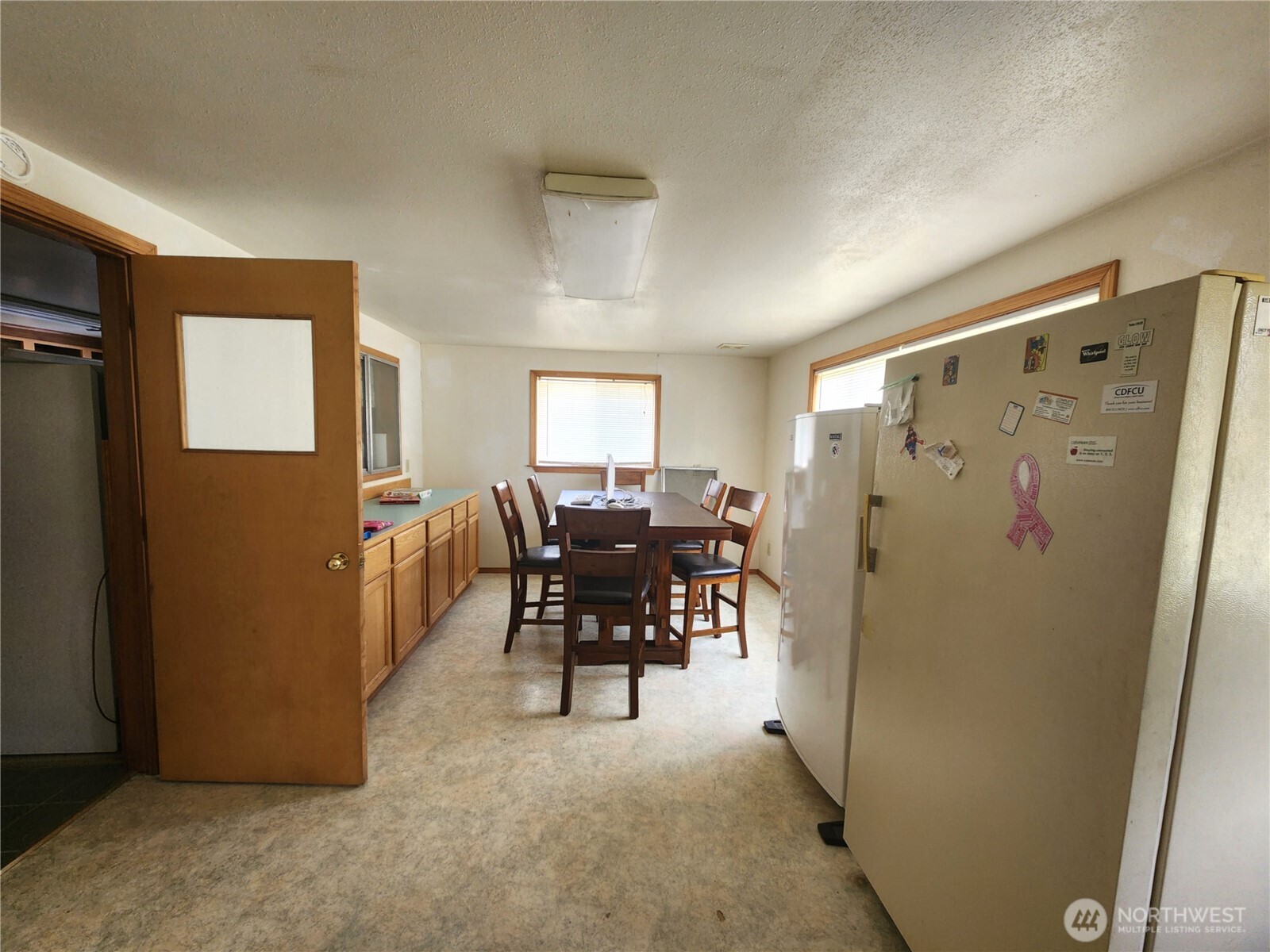 656 S Madison Street Property Photo 6