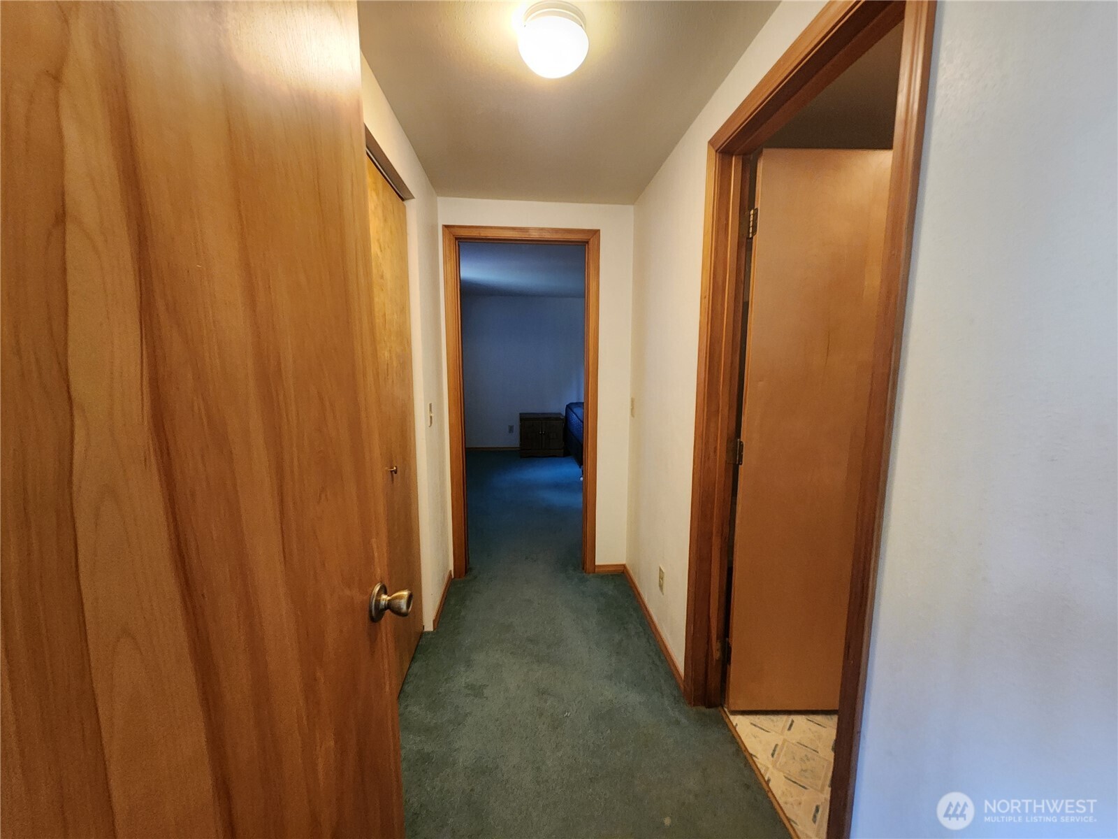 656 S Madison Street Property Photo 10