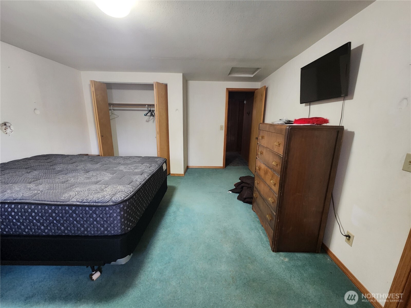 656 S Madison Street Property Photo 12
