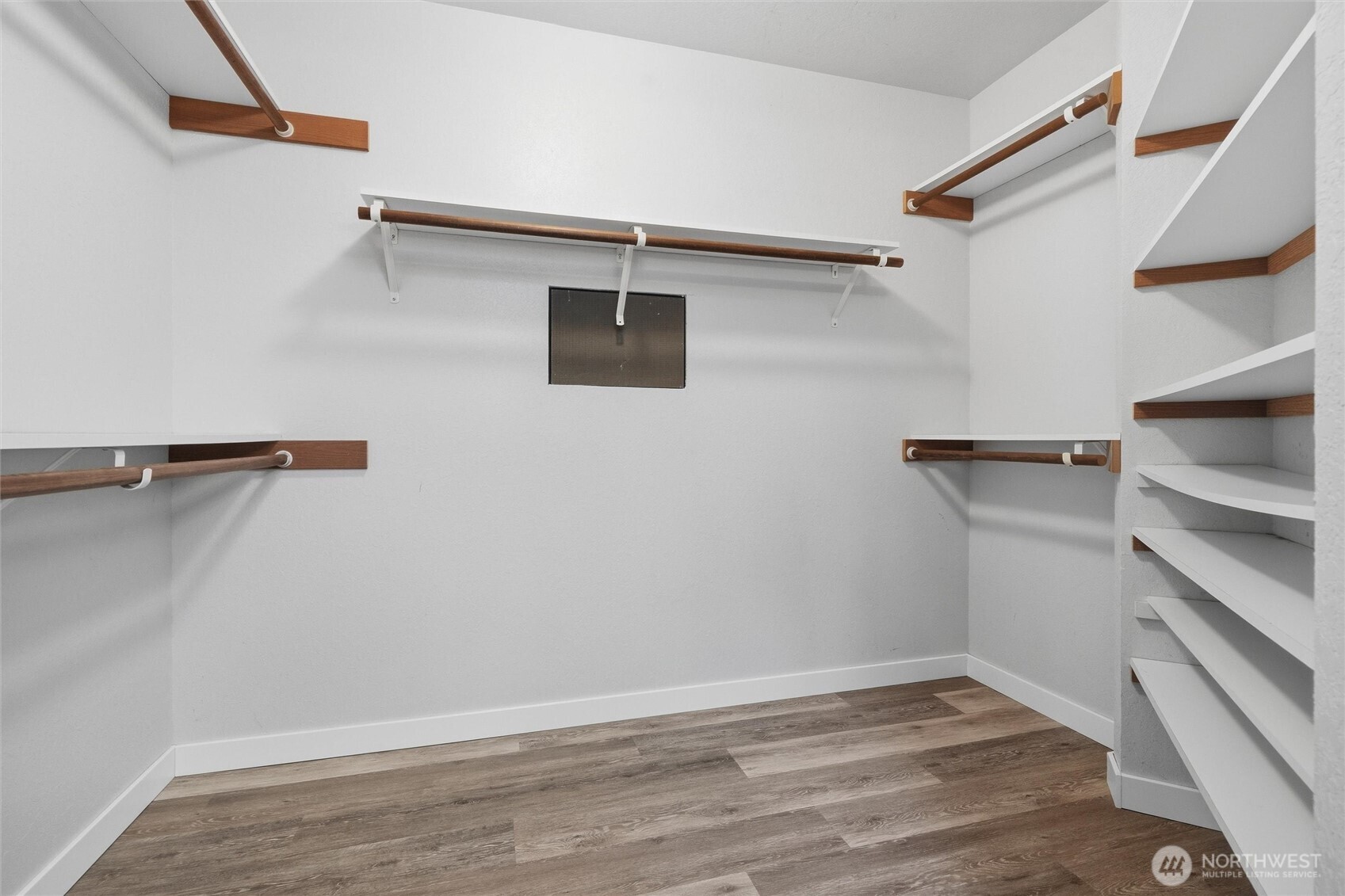 10442 Leeway Avenue Property Photo 34